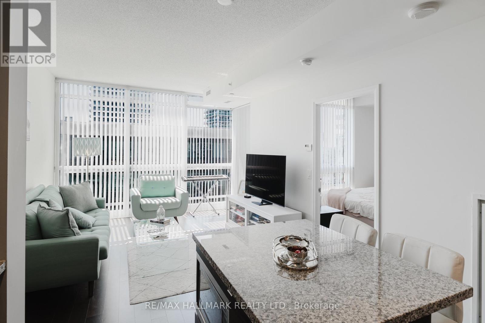 1806 - 59 Annie Craig Drive, Toronto, Ontario  M8V 0C4 - Photo 15 - W12422968