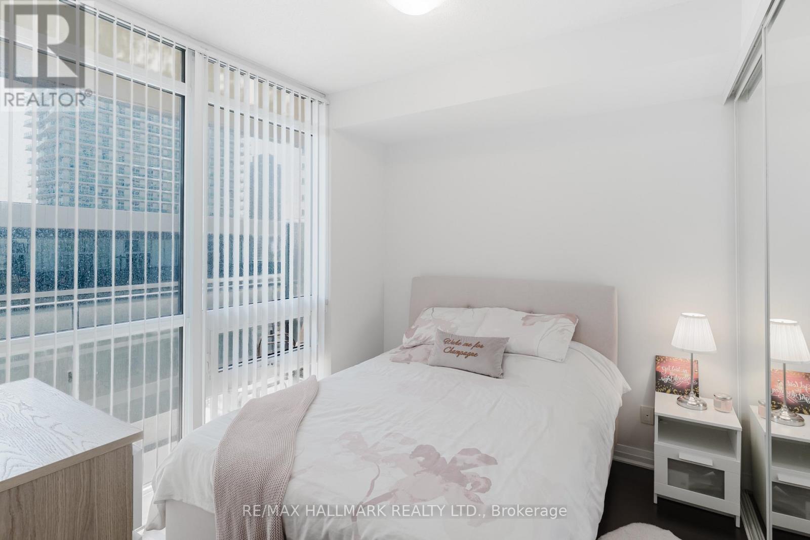 1806 - 59 Annie Craig Drive, Toronto, Ontario  M8V 0C4 - Photo 17 - W12422968