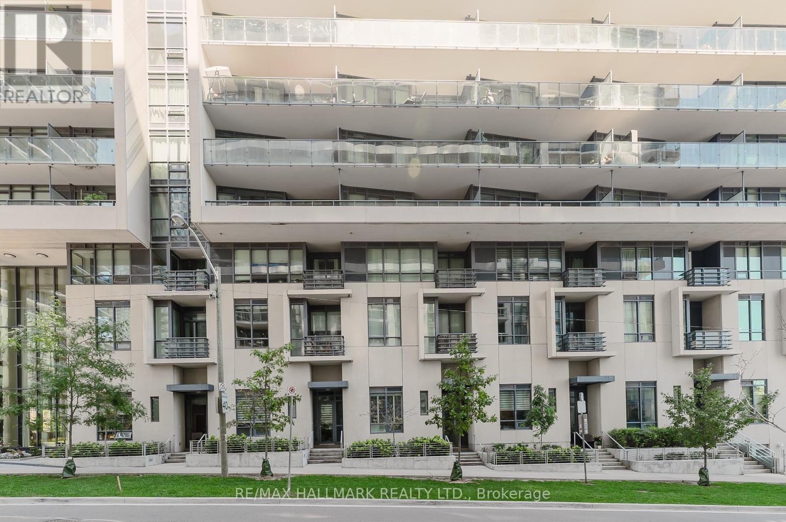 1806 - 59 Annie Craig Drive, Toronto, Ontario  M8V 0C4 - Photo 4 - W12422968