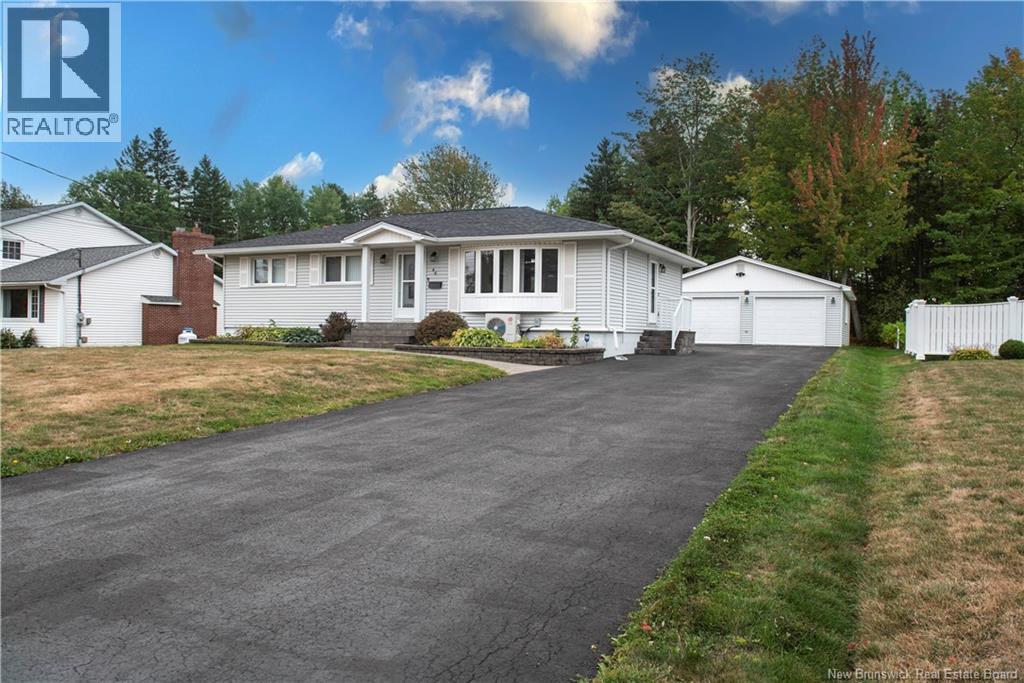 44 Woodlawn Avenue, Moncton, New Brunswick  E1E 2J9 - Photo 2 - NB127214