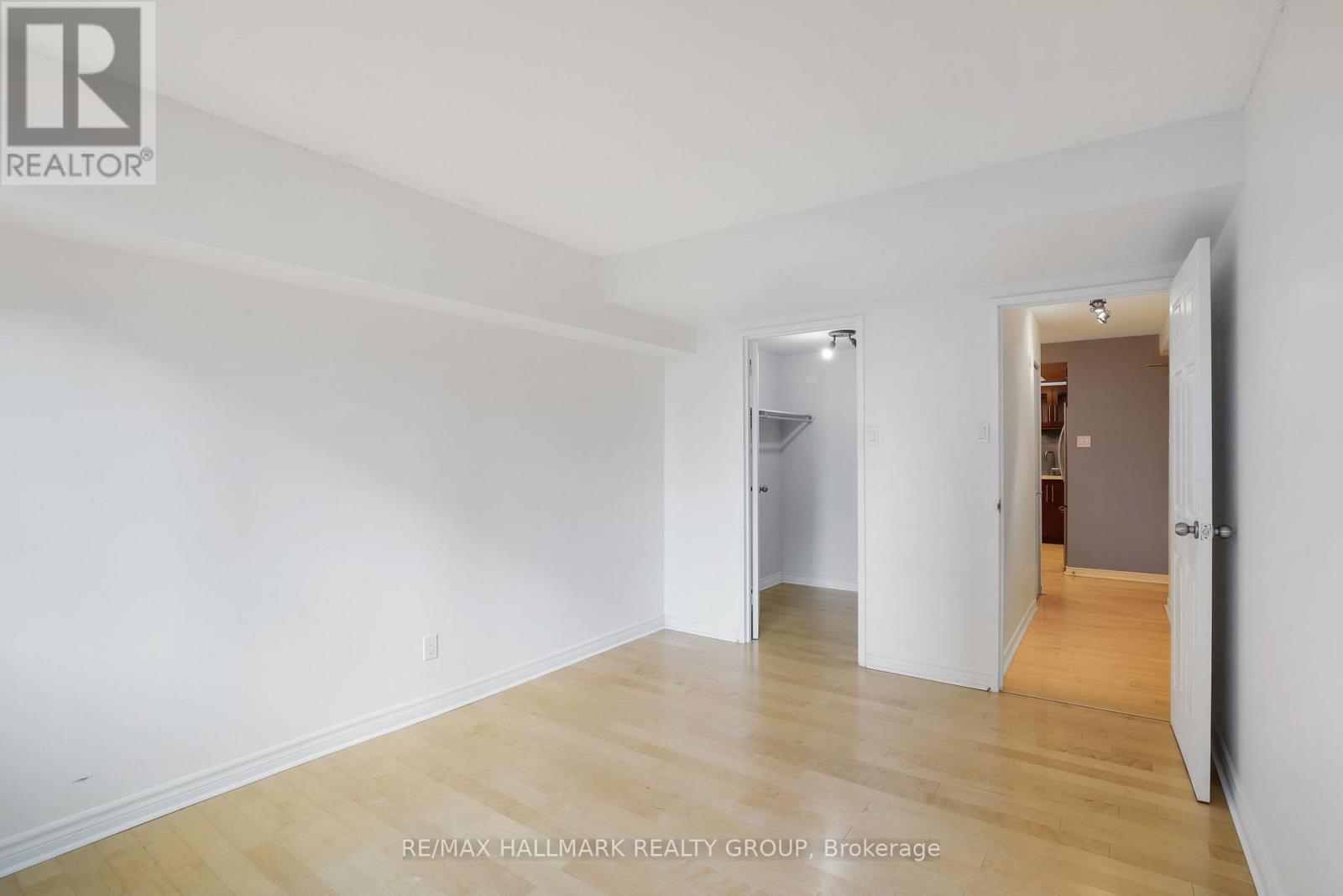 704 - 200 Bay Street, Ottawa, Ontario  K1R 7W8 - Photo 21 - X12423007
