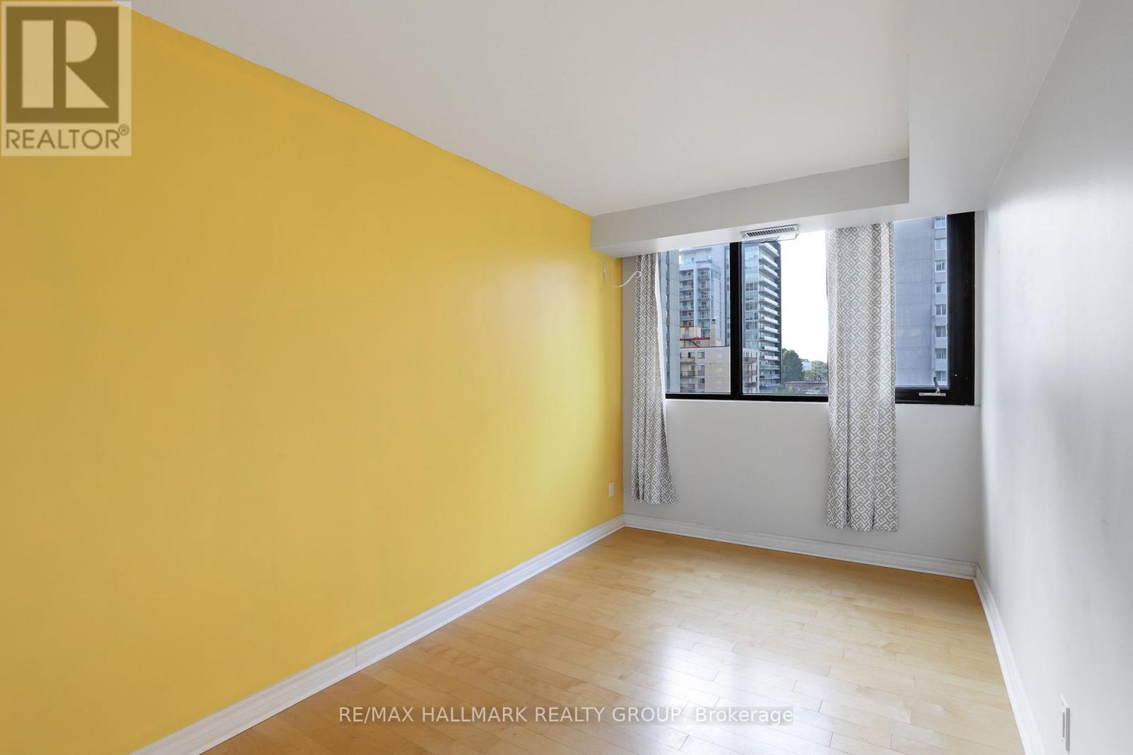 704 - 200 Bay Street, Ottawa, Ontario  K1R 7W8 - Photo 25 - X12423007