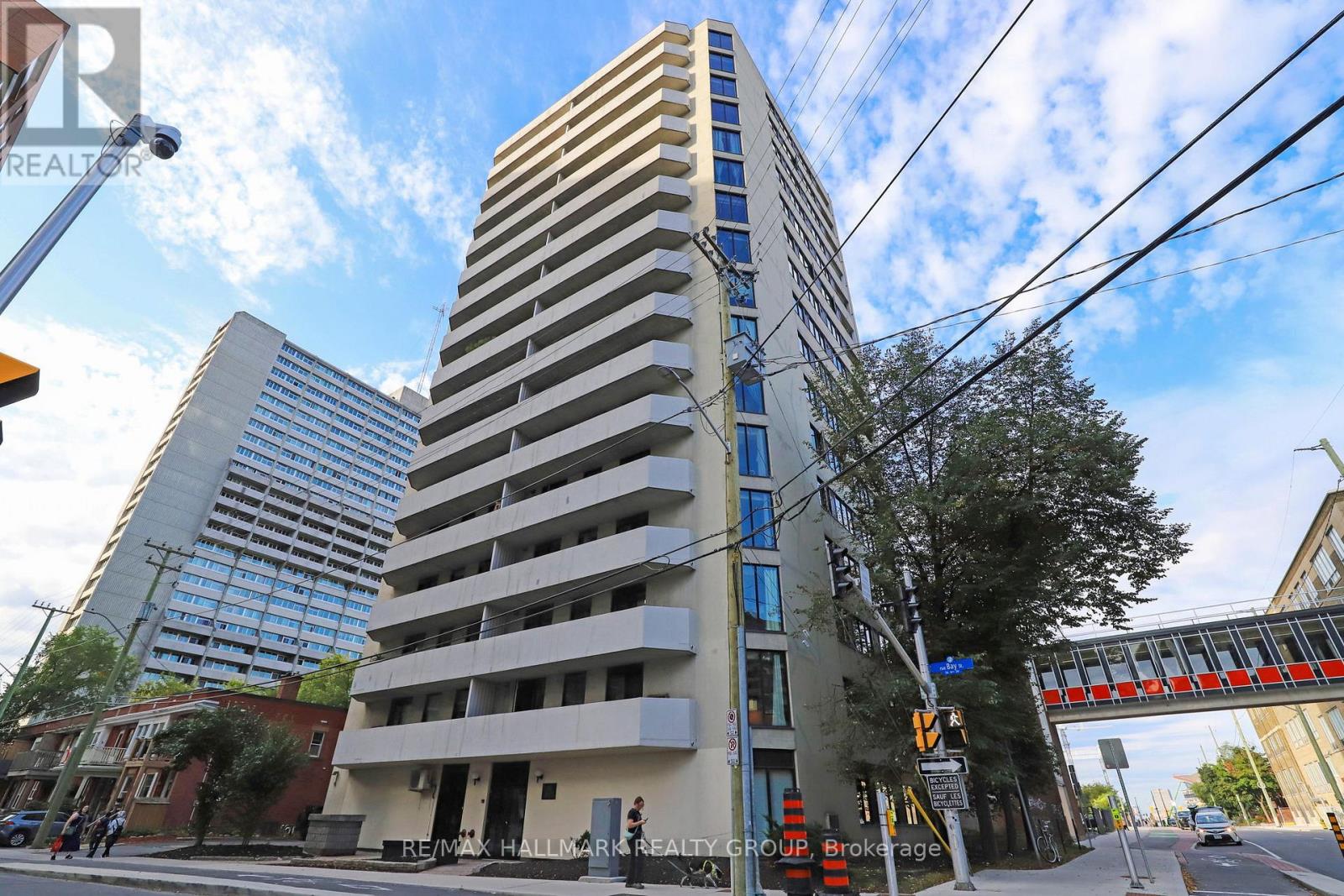 704 - 200 Bay Street, Ottawa, Ontario  K1R 7W8 - Photo 3 - X12423007