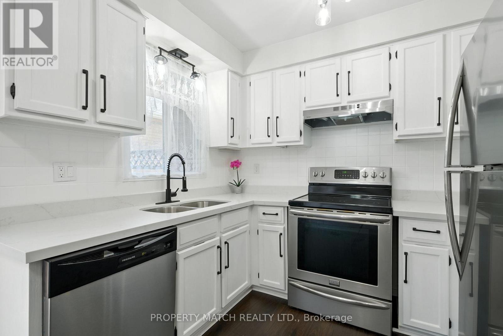496 Burnham Manor Court, Cobourg, Ontario  K9A 5C1 - Photo 13 - X12422948