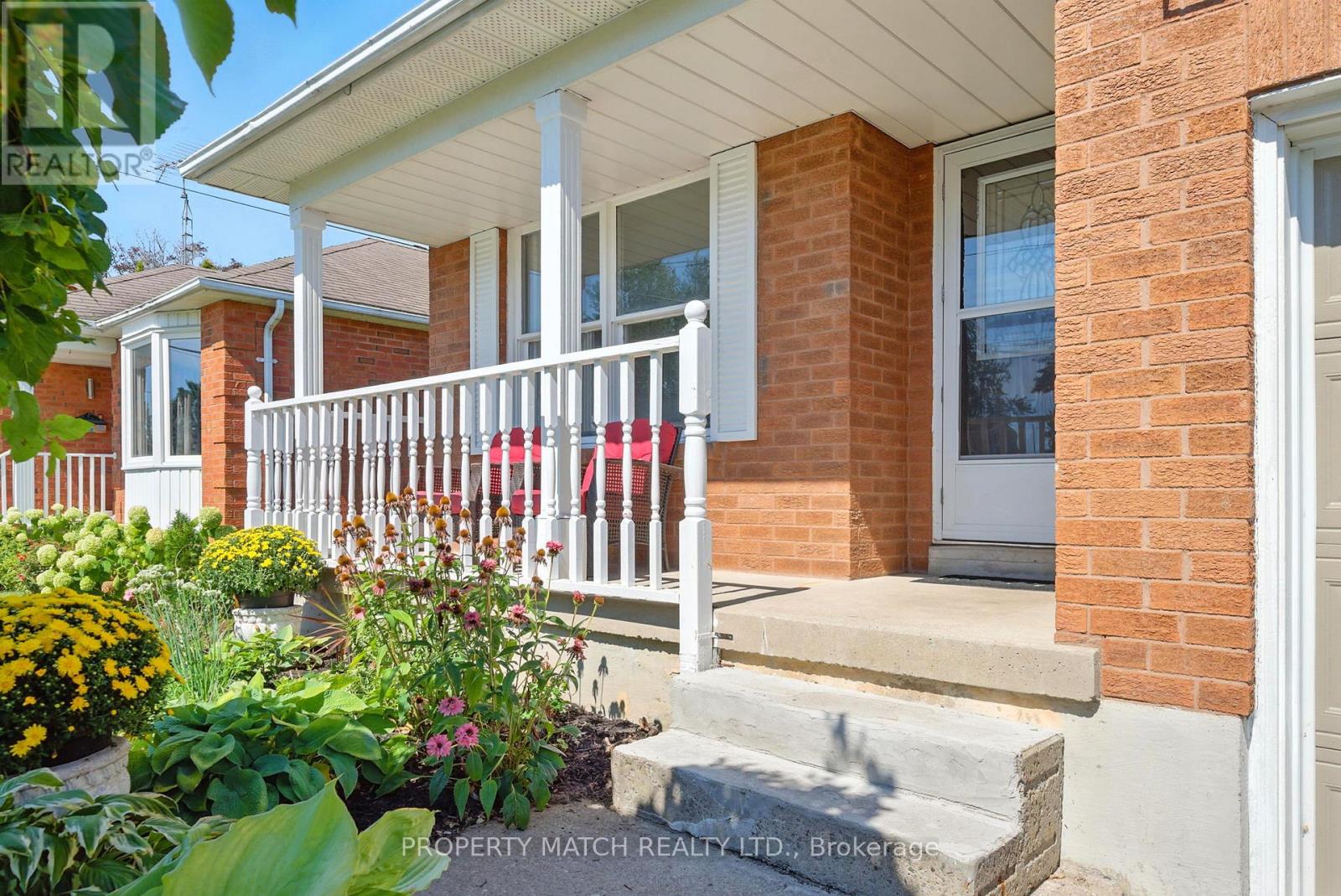 496 Burnham Manor Court, Cobourg, Ontario  K9A 5C1 - Photo 4 - X12422948