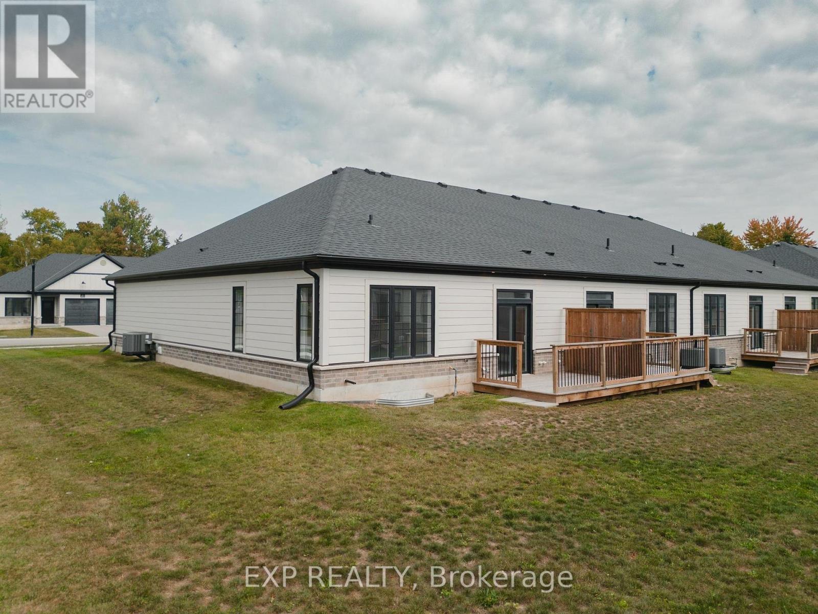 102 - 12 Washington Street, Norwich (Norwich Town), Ontario  N0J 1P0 - Photo 16 - X12422967
