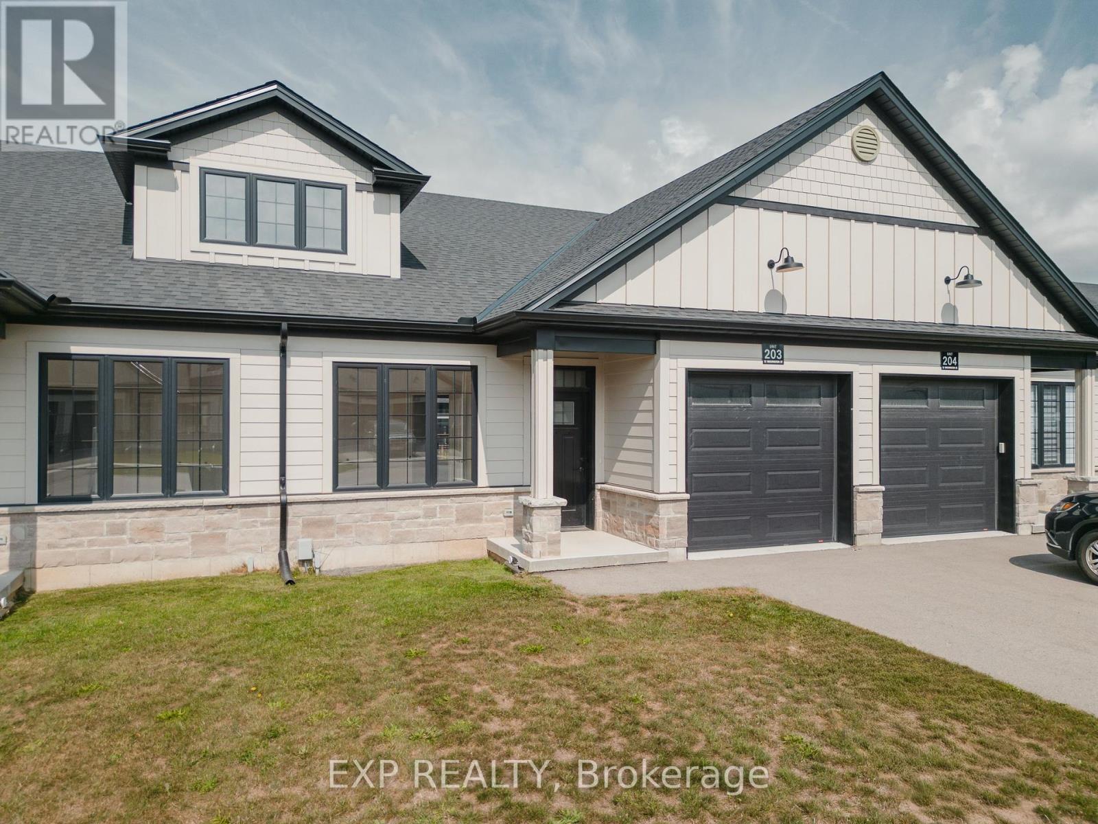 203 - 12 Washington Street, Norwich, Ontario  N0J 1P0 - Photo 2 - X12422986