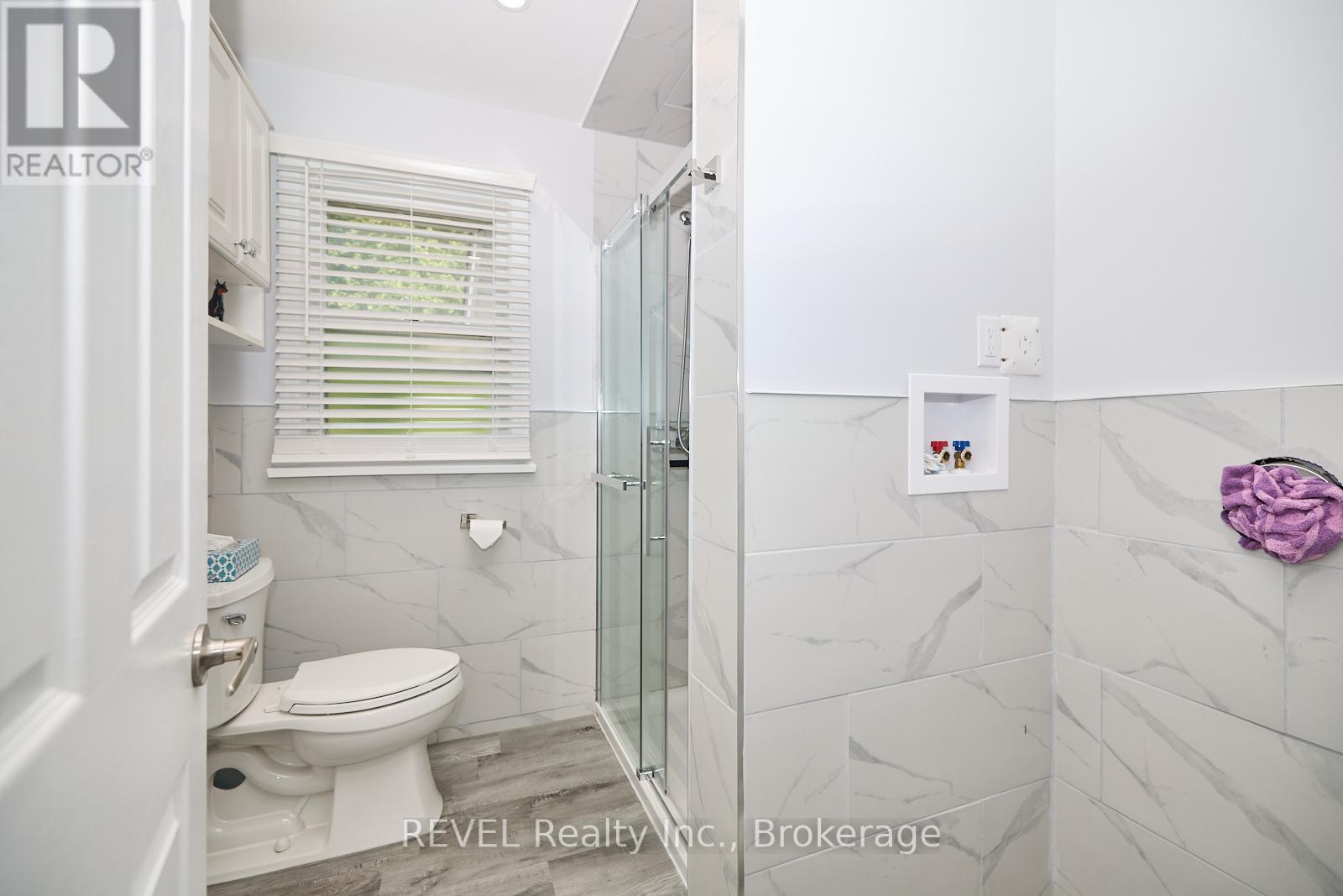 6361 Clare Crescent, Niagara Falls, Ontario  L2G 2C9 - Photo 12 - X12422988