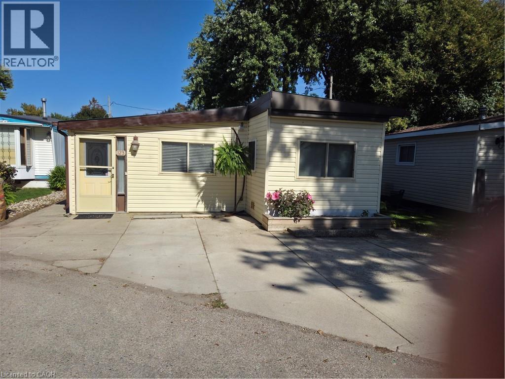 123 SCOTT Street, Waterloo, Ontario