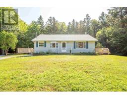 18 Archibald Drive, Fall River, Ca