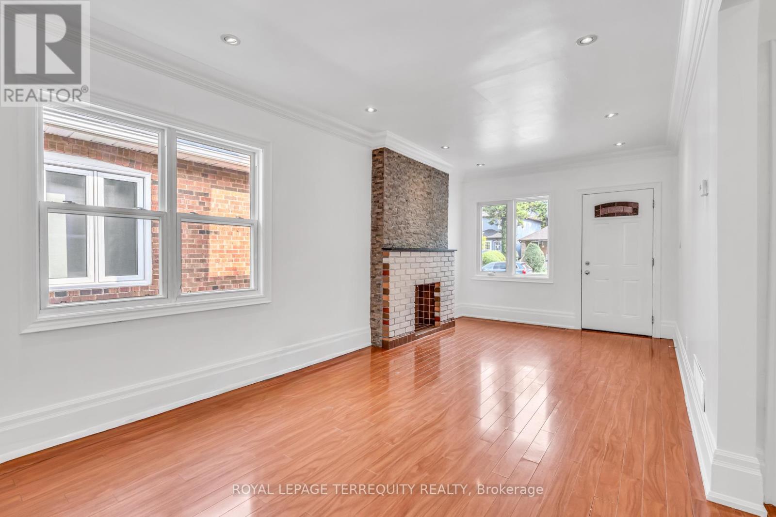 78 Lawrence Avenue W, Toronto, Ontario  M5M 1A6 - Photo 2 - C12422987