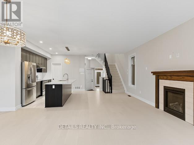 690 Vivera Place, Ottawa, Ontario  K2S 2N1 - Photo 24 - X12321711