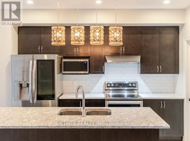 690 Vivera Place, Ottawa, Ontario  K2S 2N1 - Photo 14 - X12321711