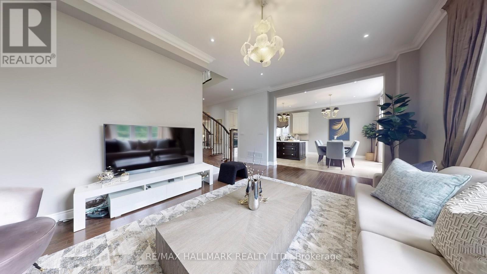 126 Sir Stevens Drive, Vaughan (Patterson), Ontario  L6A 0G6 - Photo 17 - N12422997