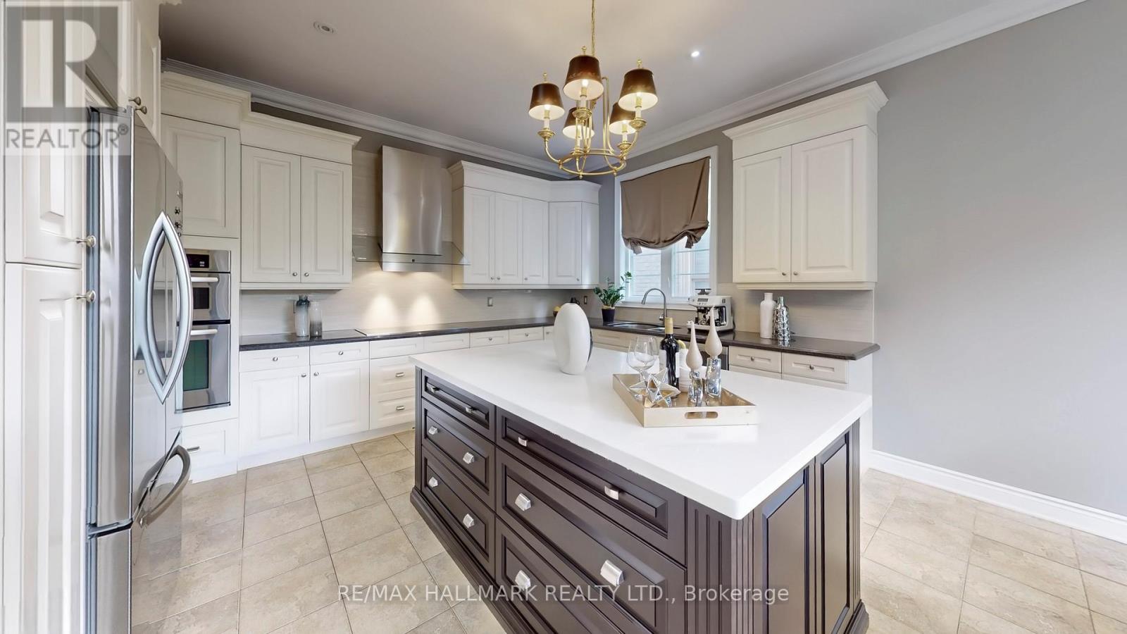 126 Sir Stevens Drive, Vaughan (Patterson), Ontario  L6A 0G6 - Photo 24 - N12422997