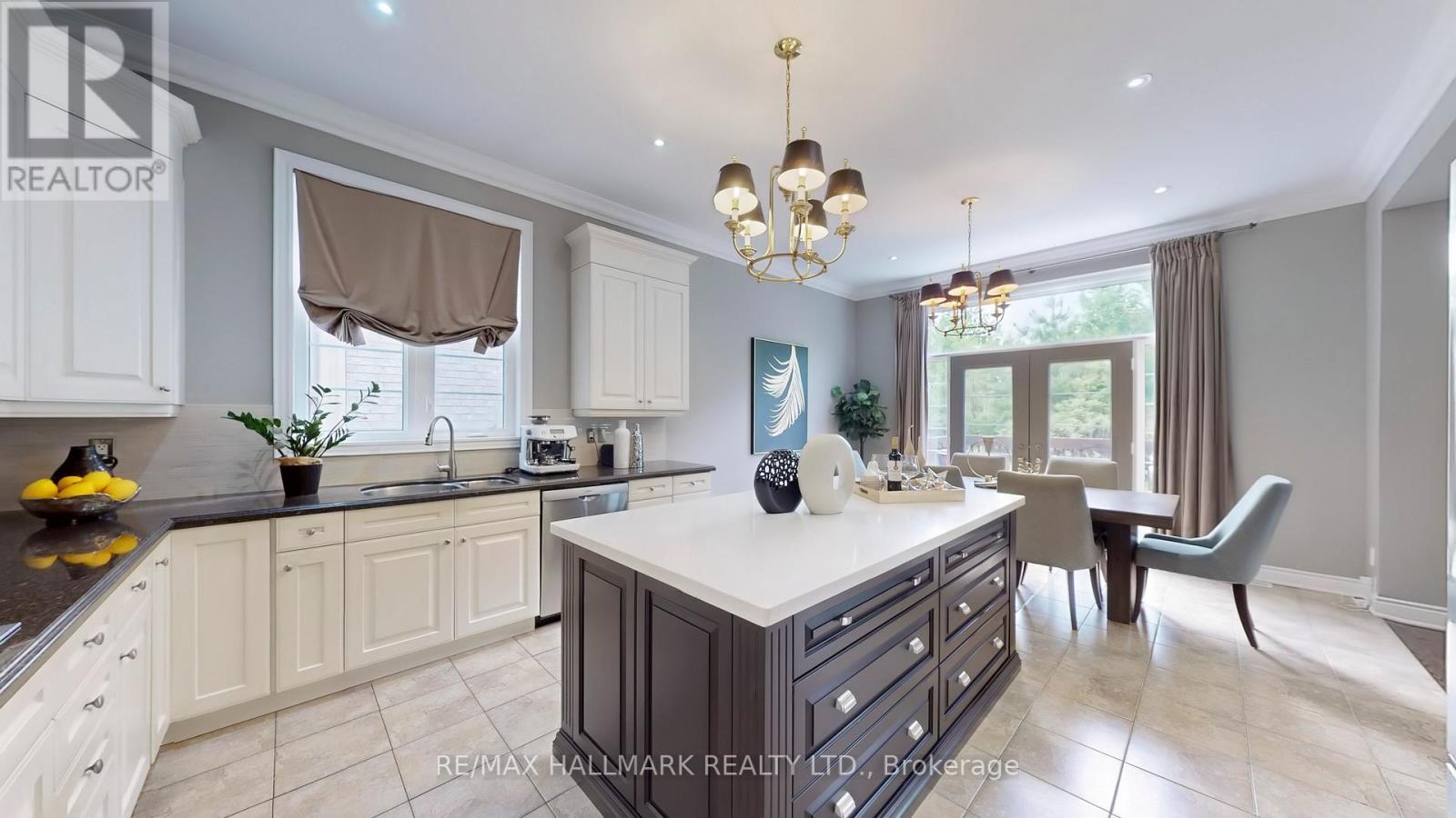 126 Sir Stevens Drive, Vaughan (Patterson), Ontario  L6A 0G6 - Photo 25 - N12422997