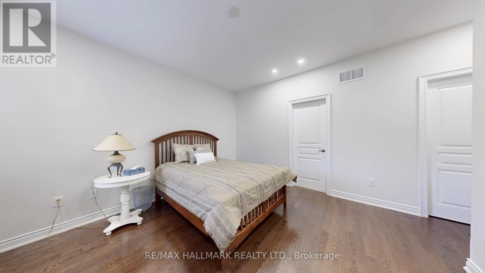126 Sir Stevens Drive, Vaughan (Patterson), Ontario  L6A 0G6 - Photo 42 - N12422997