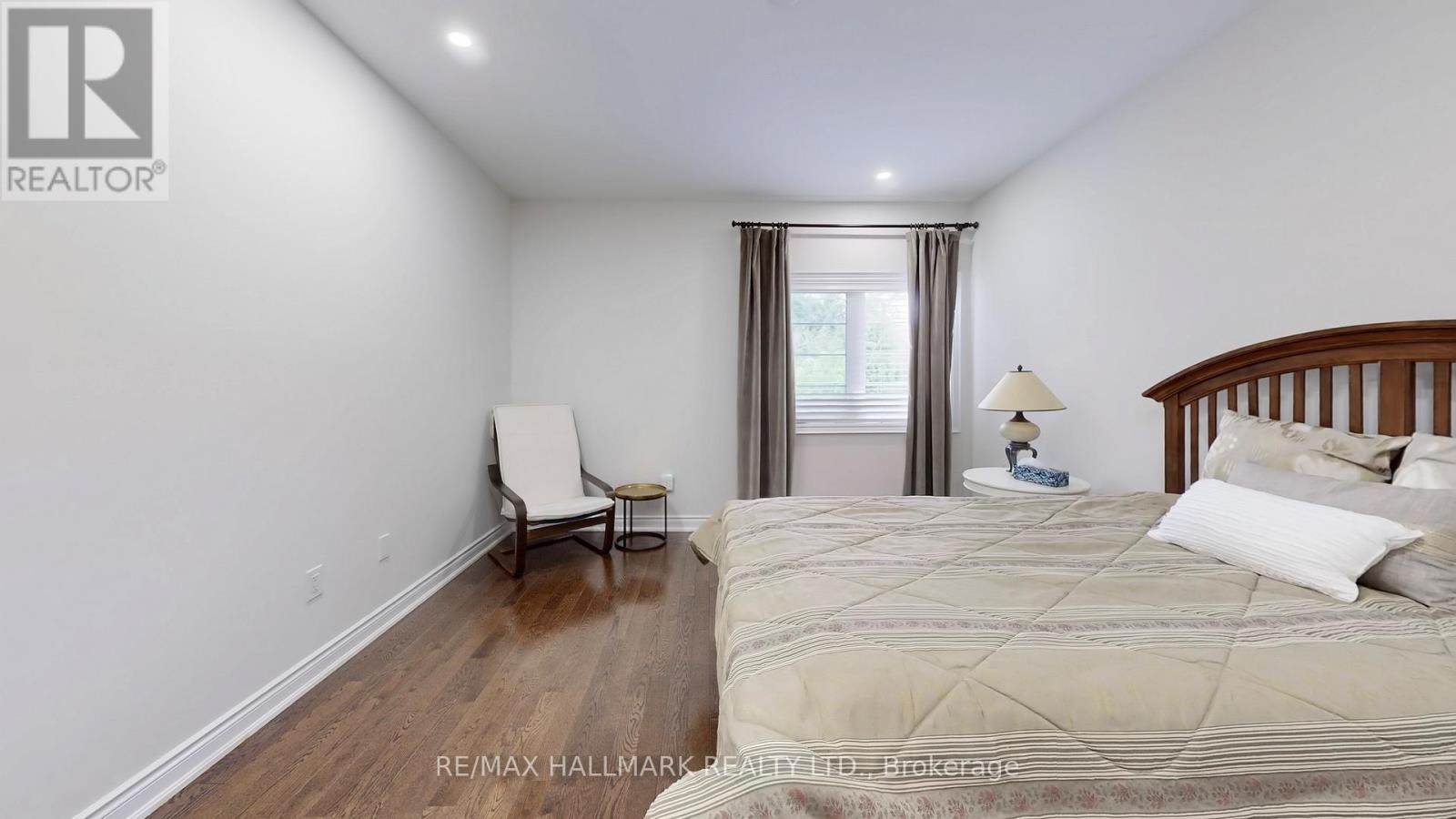 126 Sir Stevens Drive, Vaughan (Patterson), Ontario  L6A 0G6 - Photo 43 - N12422997