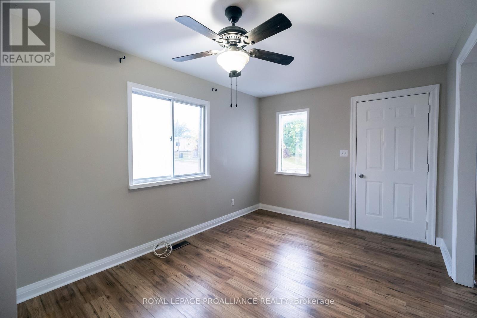 125 College Street W, Belleville (Belleville Ward), Ontario  K8P 2G3 - Photo 11 - X12423073