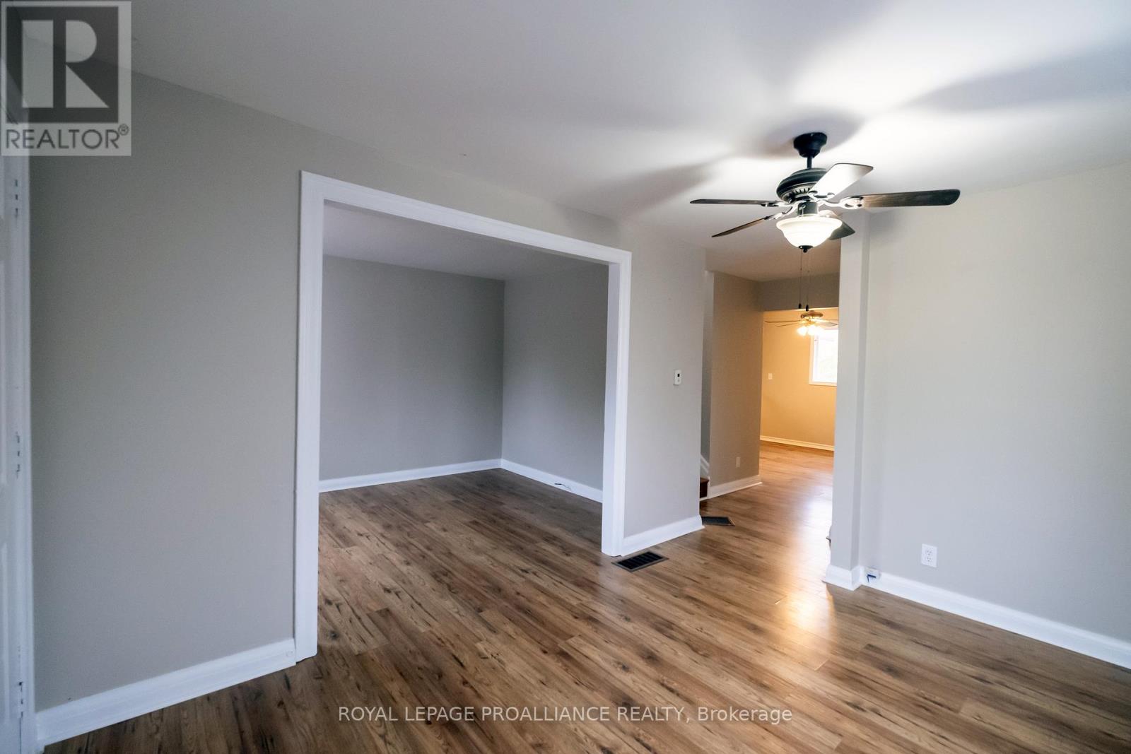 125 College Street W, Belleville (Belleville Ward), Ontario  K8P 2G3 - Photo 12 - X12423073