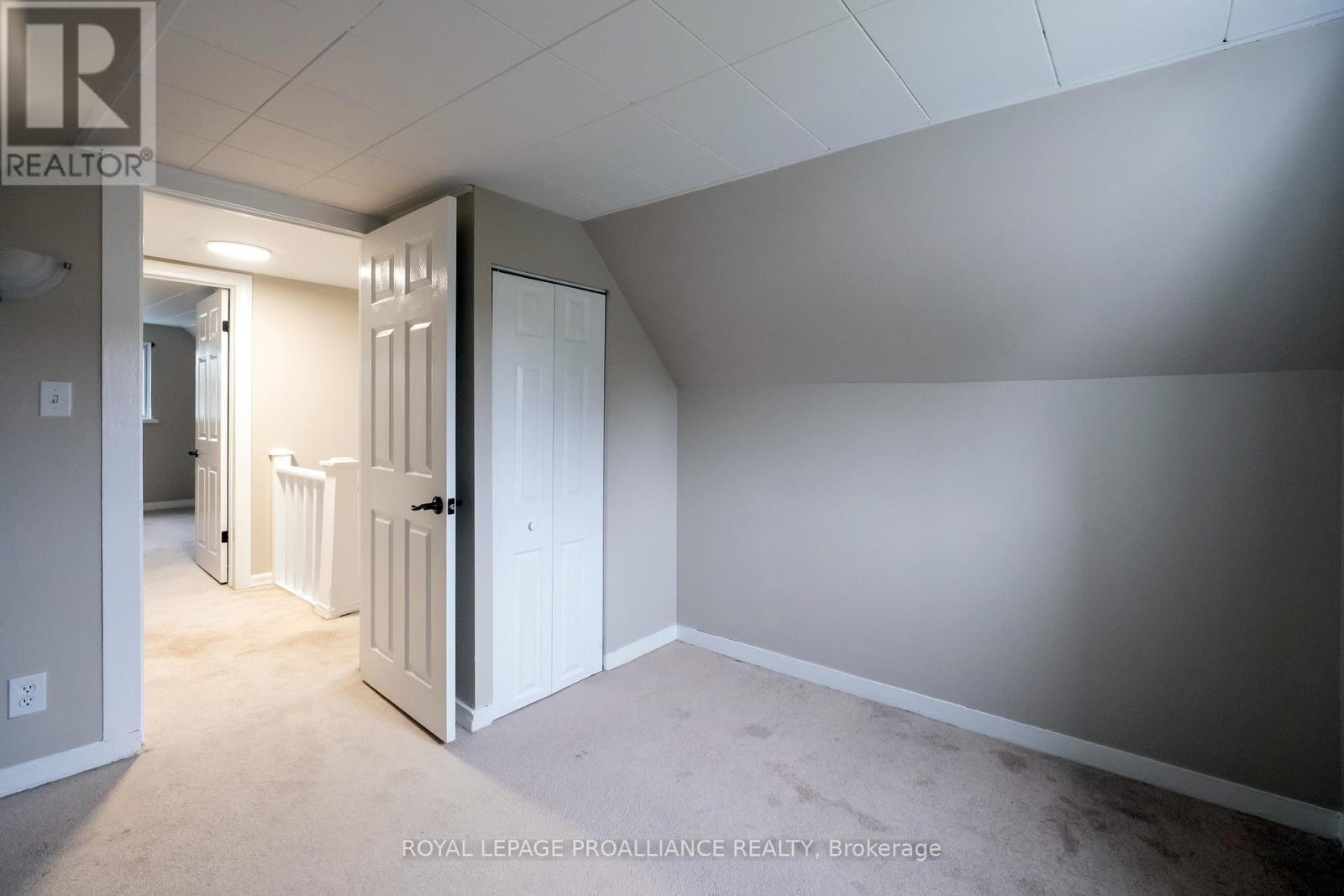 125 College Street W, Belleville (Belleville Ward), Ontario  K8P 2G3 - Photo 27 - X12423073