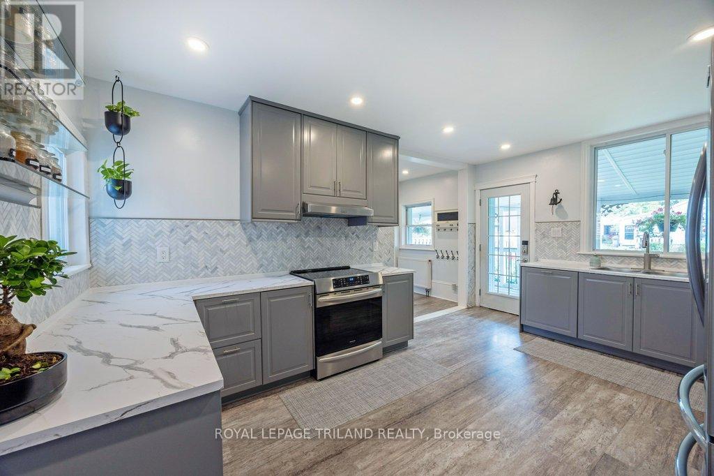 217 Shackleton Street, Dutton/dunwich, Ontario  N0L 1J0 - Photo 17 - X12423015