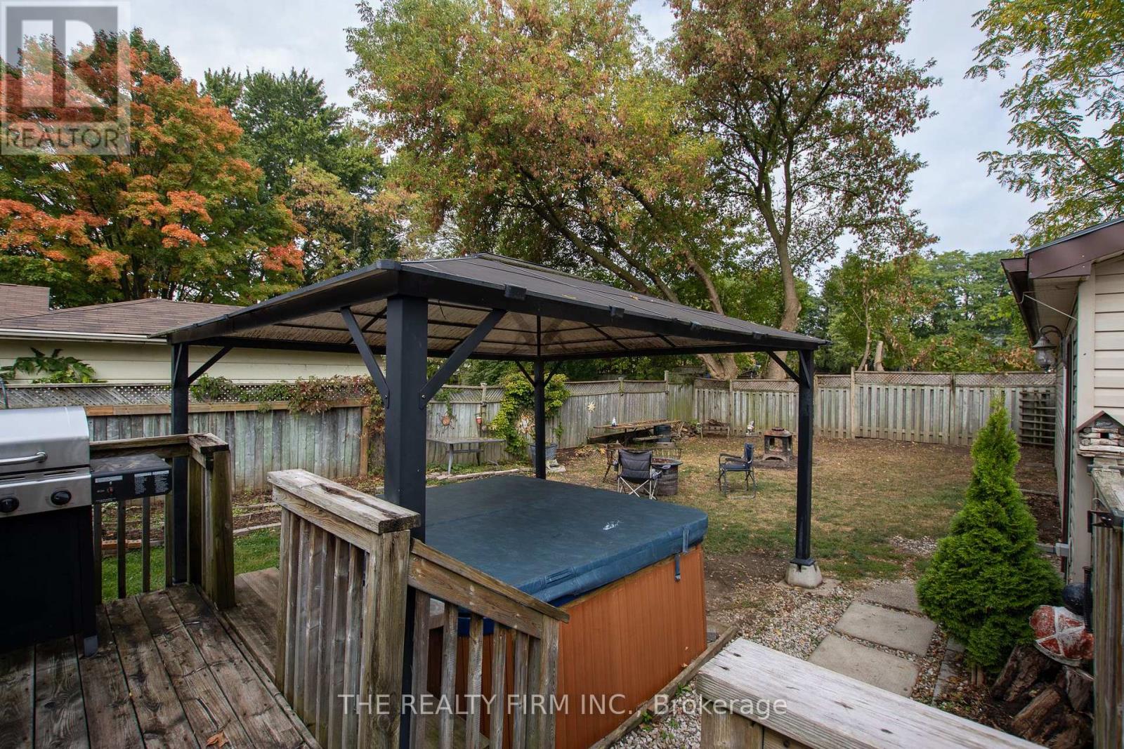 1948 Duluth Crescent, London East (East I), Ontario  N5V 1H7 - Photo 22 - X12423028
