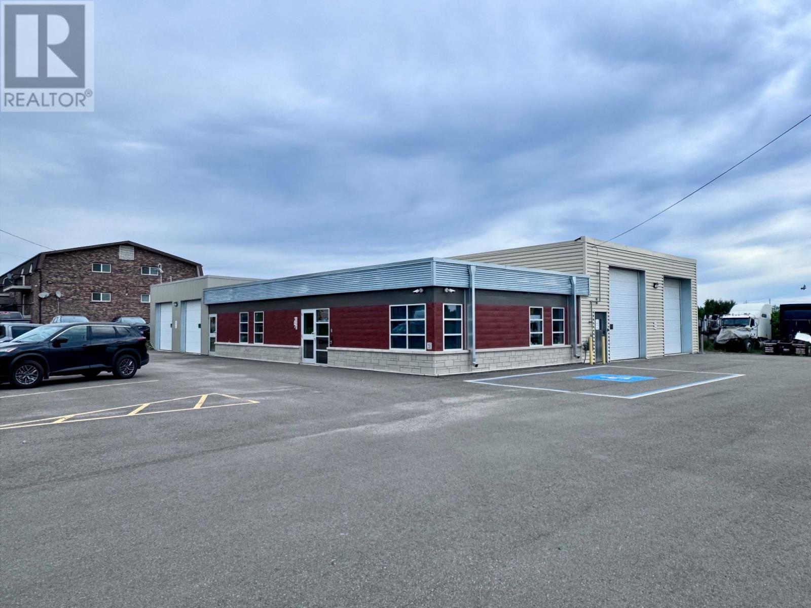 187 Johnson Ave, Thunder Bay, Ontario  P7B 2W1 - Photo 2 - TB253003