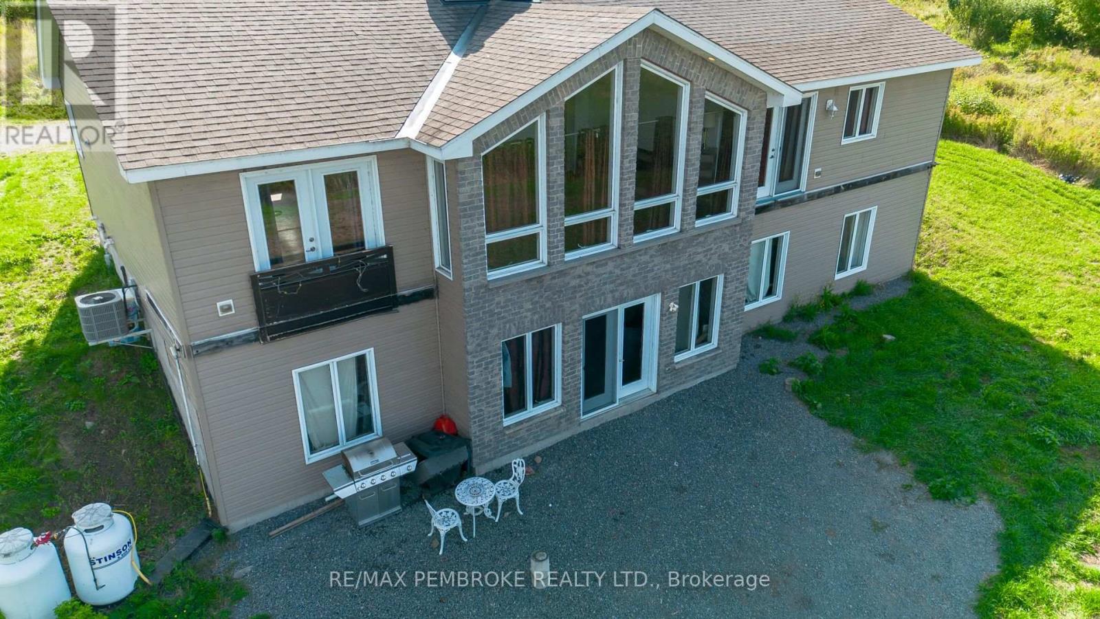 36752 41 Highway, North Algona Wilberforce, Ontario  K0J 1T0 - Photo 10 - X12423071