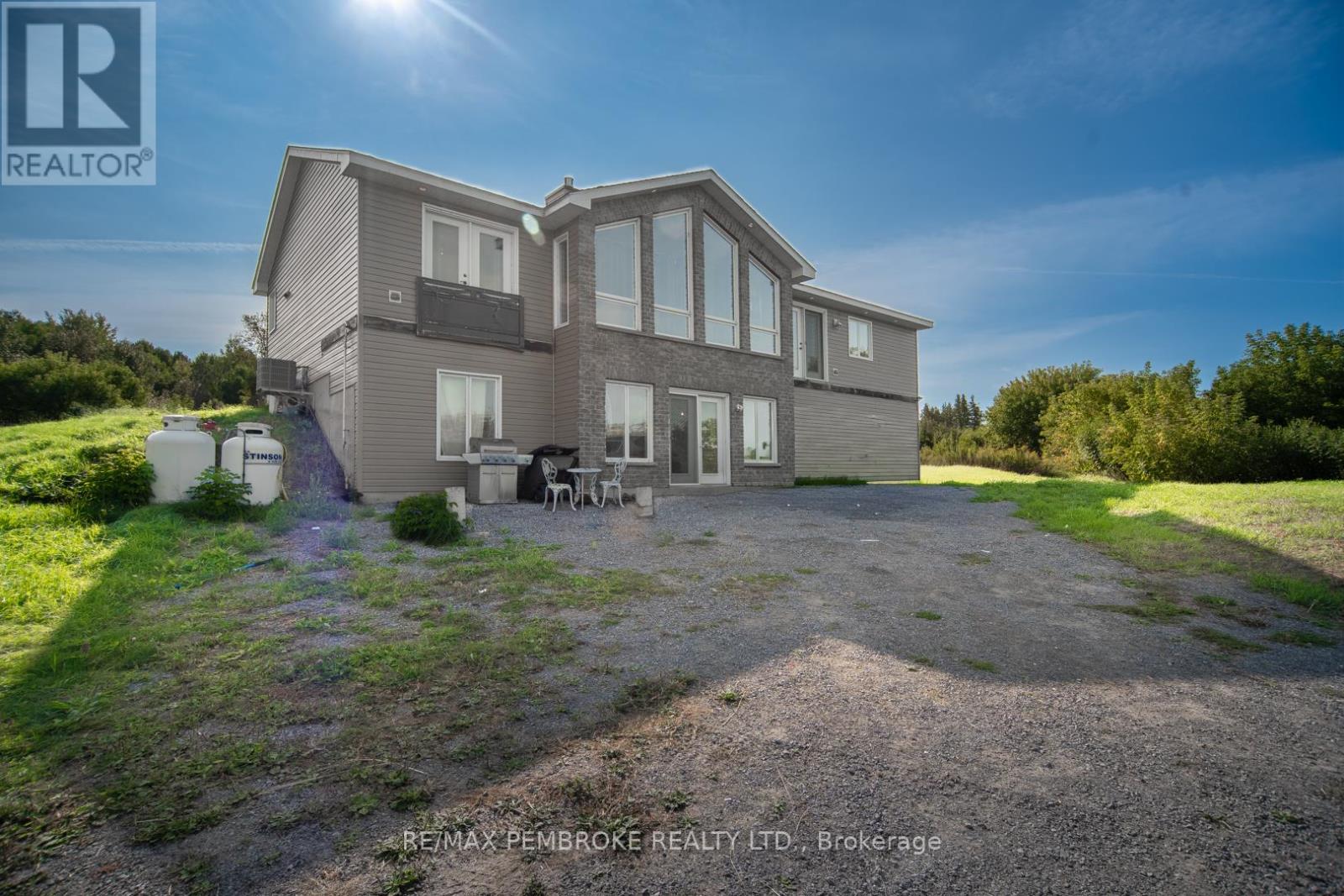 36752 41 Highway, North Algona Wilberforce, Ontario  K0J 1T0 - Photo 37 - X12423071