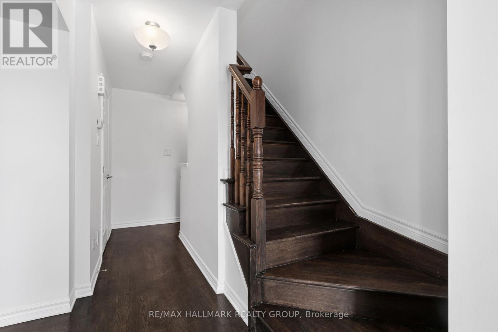 2427 Nutgrove Avenue, Ottawa, Ontario  K2J 0X4 - Photo 21 - X12423056