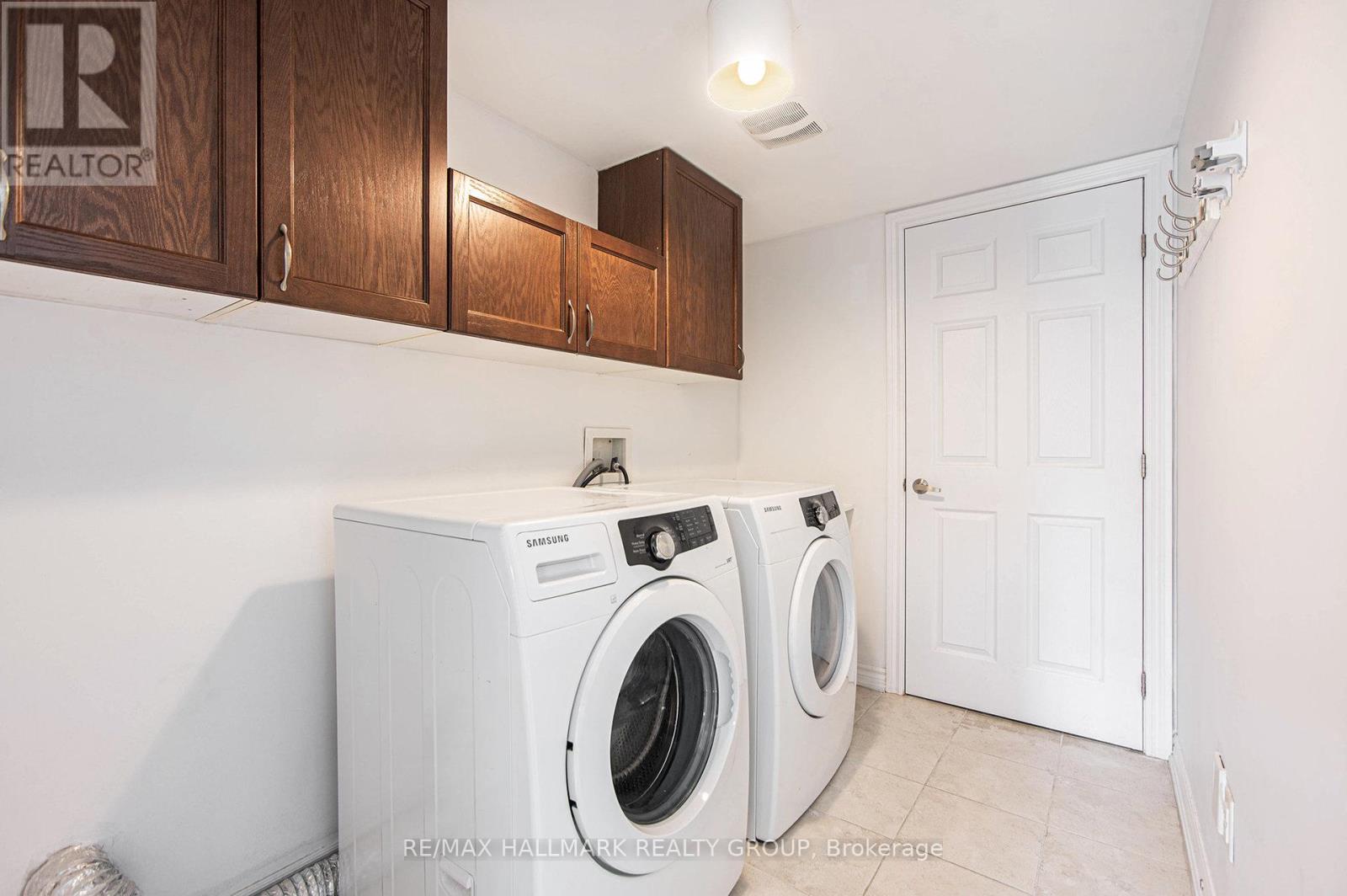 2427 Nutgrove Avenue, Ottawa, Ontario  K2J 0X4 - Photo 4 - X12423056