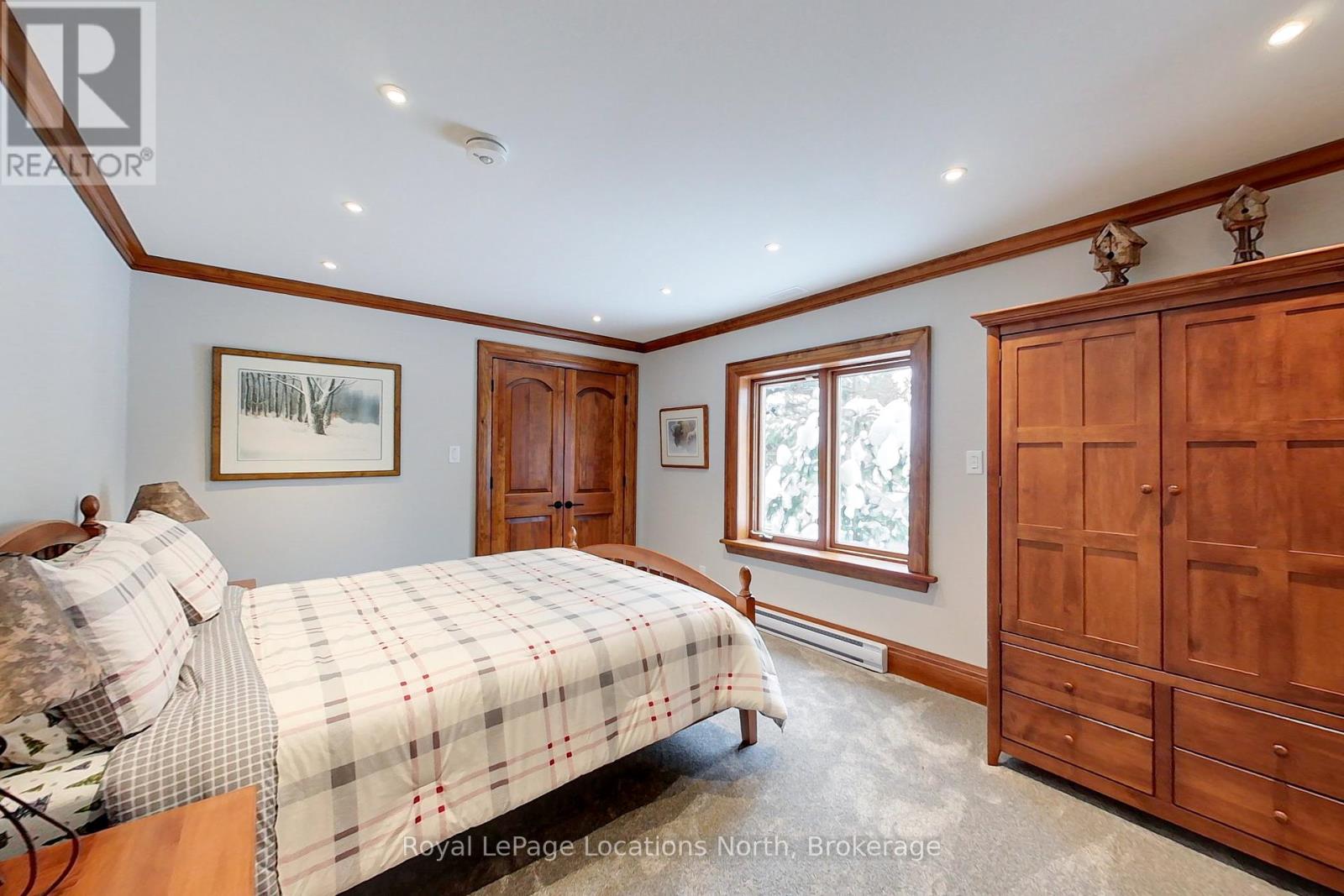 164 Wensley Drive, Blue Mountains, Ontario  N0H 1J0 - Photo 14 - X12423034