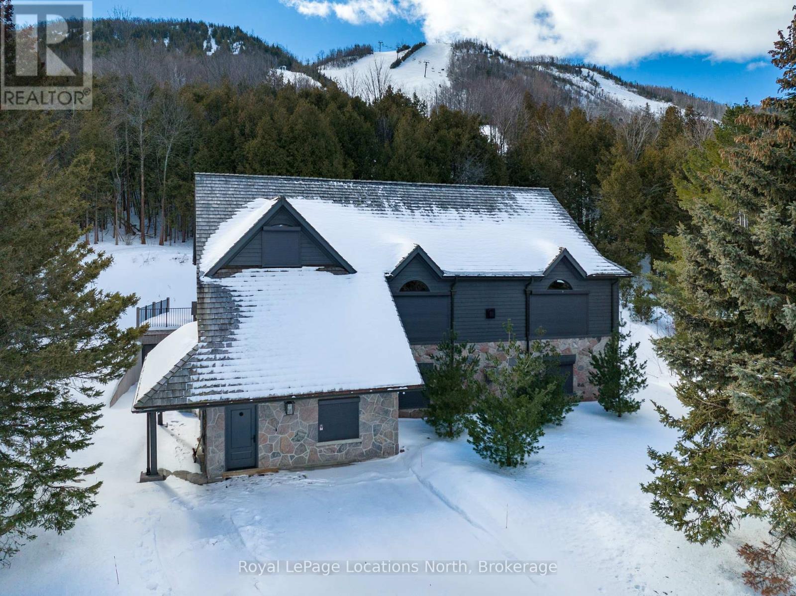 164 Wensley Drive, Blue Mountains, Ontario  N0H 1J0 - Photo 3 - X12423034
