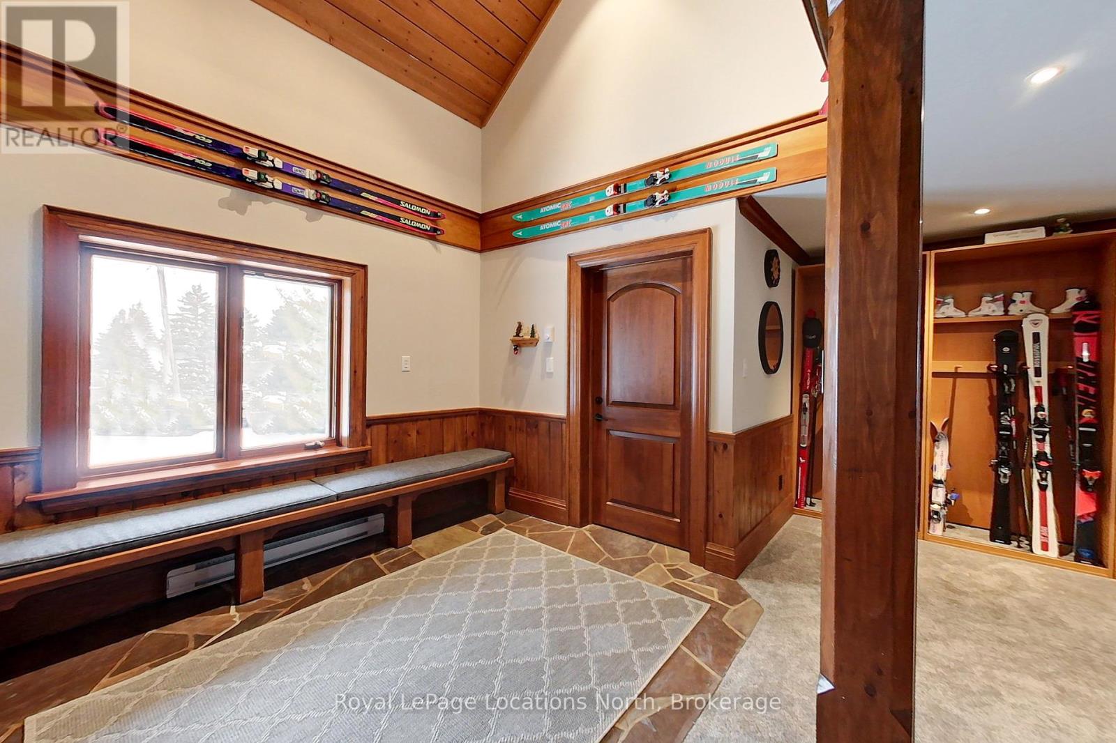 164 Wensley Drive, Blue Mountains, Ontario  N0H 1J0 - Photo 4 - X12423034