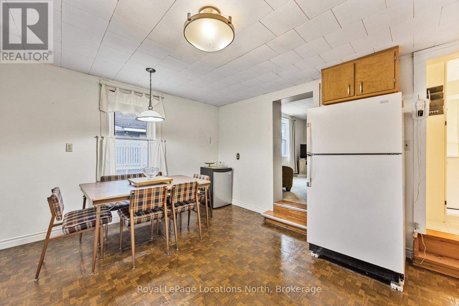 163 Henry Street, Meaford, Ontario  N4L 1E1 - Photo 15 - X12423070