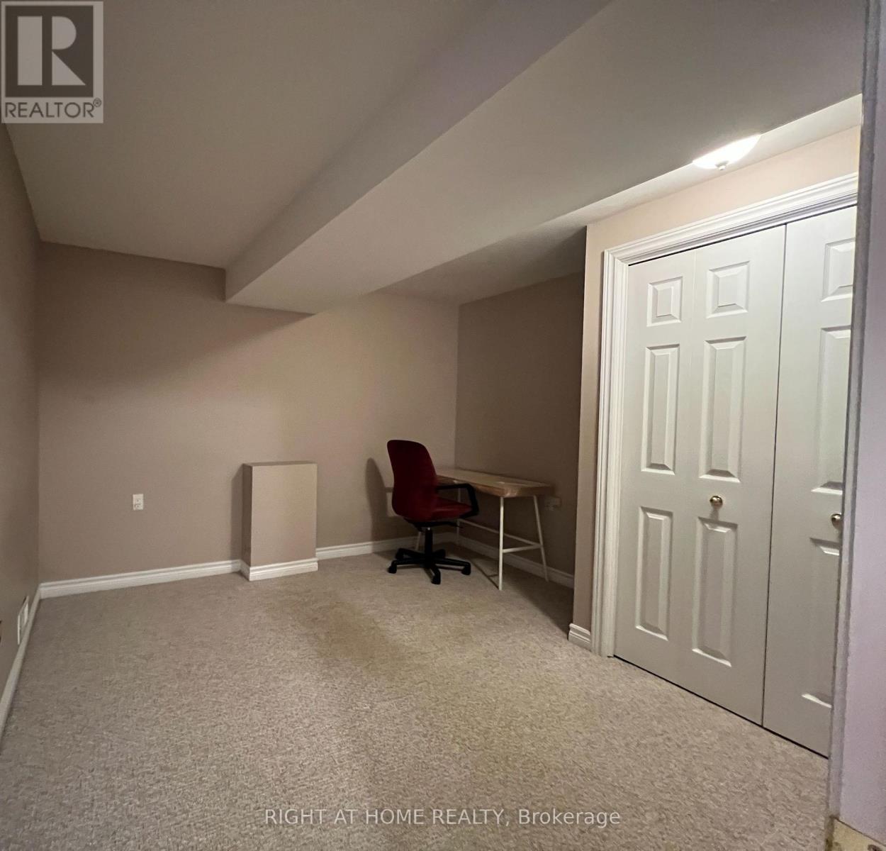 7 - 1574 Richmond Street, London North, Ontario  N6G 5H7 - Photo 15 - X12422991
