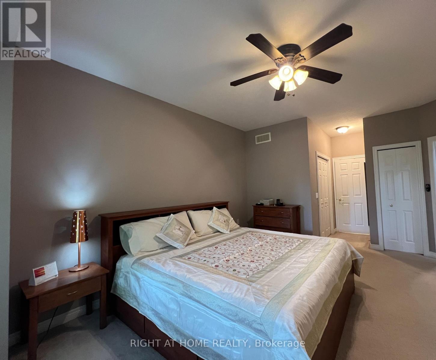 7 - 1574 Richmond Street, London North, Ontario  N6G 5H7 - Photo 9 - X12422991