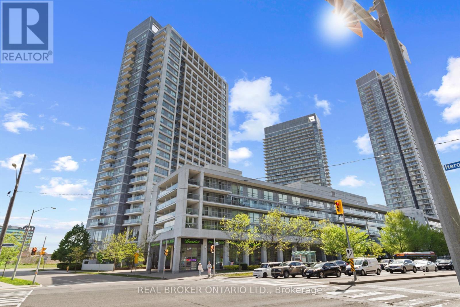 216 - 2035 SHEPPARD AVENUE E, Toronto, Ontario