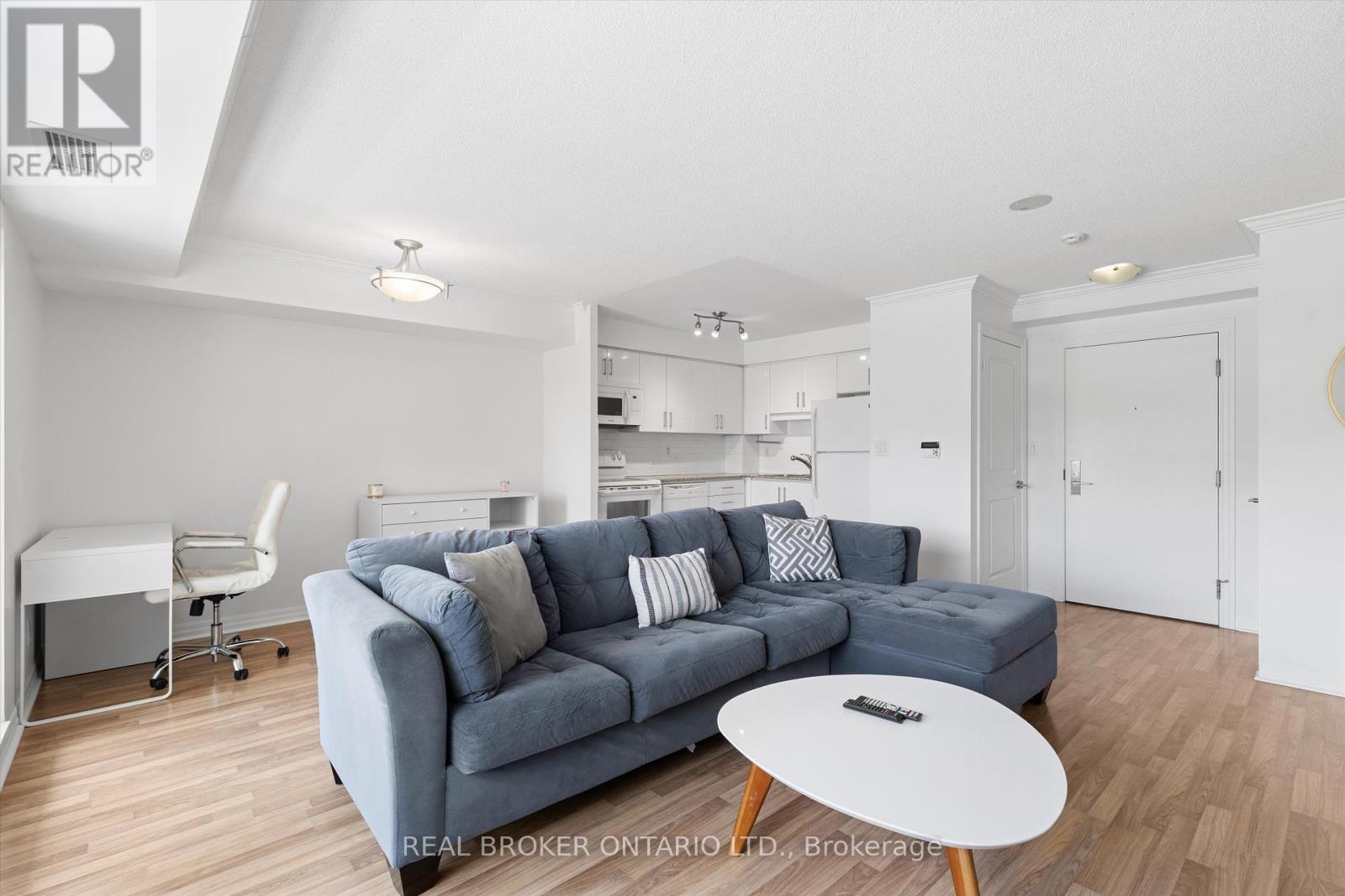 216 - 2035 Sheppard Avenue E, Toronto, Ontario  M2J 0A8 - Photo 5 - C12423052