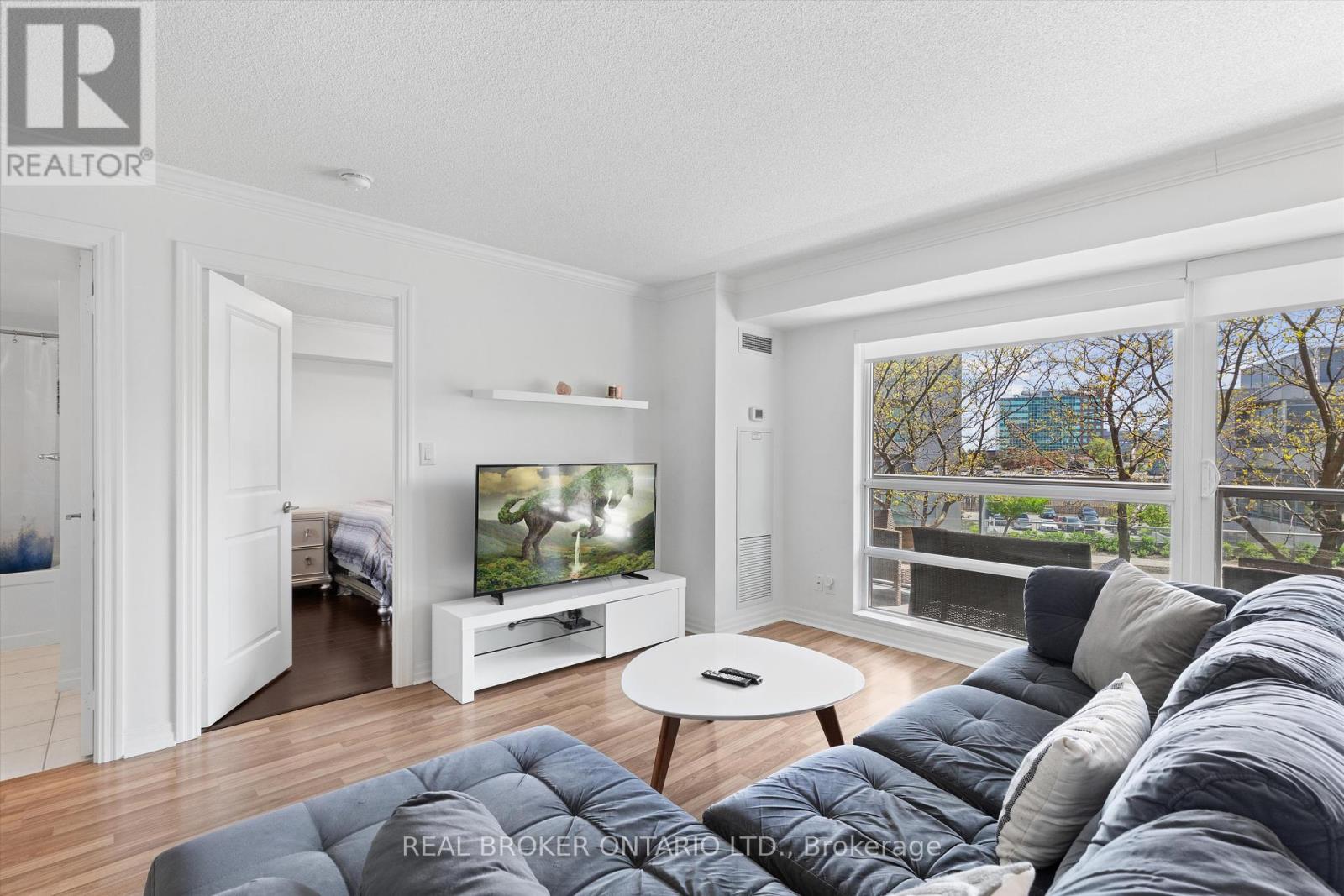 216 - 2035 Sheppard Avenue E, Toronto, Ontario  M2J 0A8 - Photo 6 - C12423052