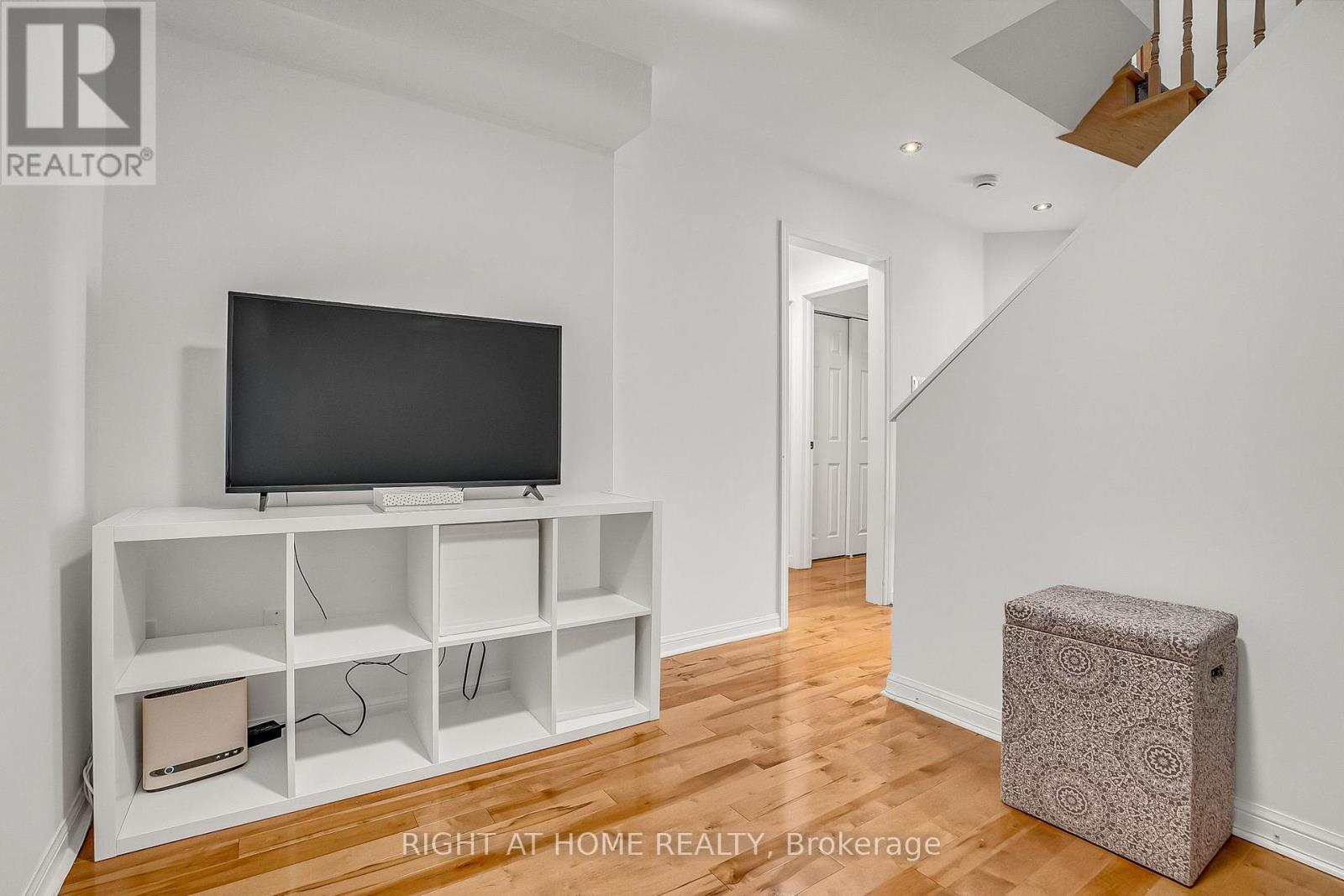 104 - 55 Halton Street, Toronto (Trinity-Bellwoods), Ontario  M6J 1R5 - Photo 11 - C12423054