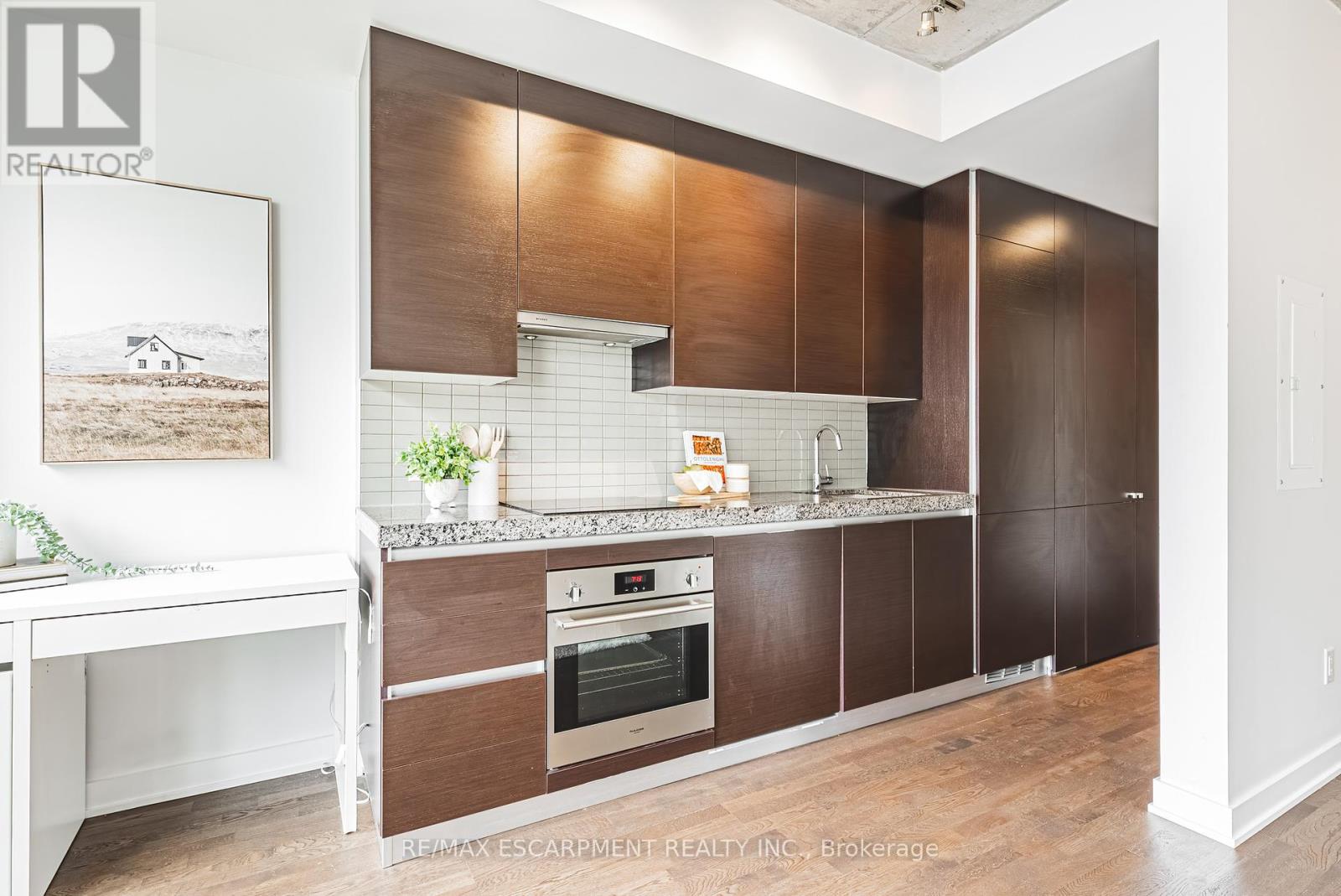 627 - 629 King Street W, Toronto, Ontario  M5V 0G9 - Photo 14 - C12423060