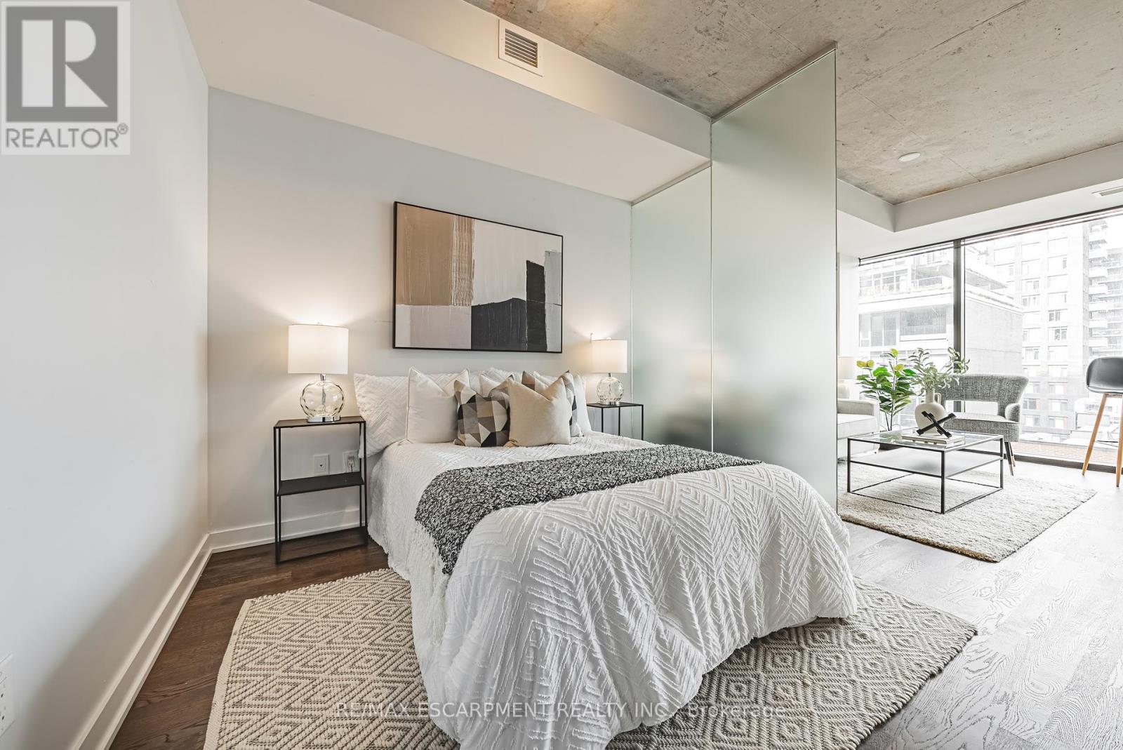 627 - 629 King Street W, Toronto, Ontario  M5V 0G9 - Photo 17 - C12423060