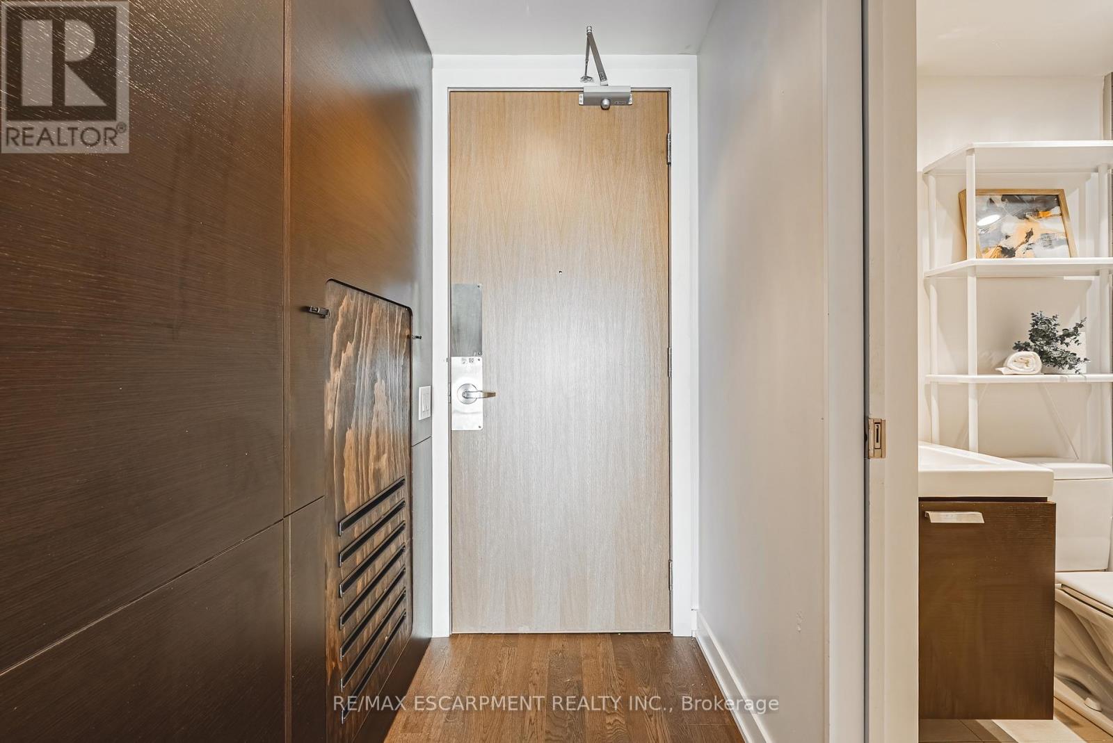 627 - 629 King Street W, Toronto, Ontario  M5V 0G9 - Photo 6 - C12423060