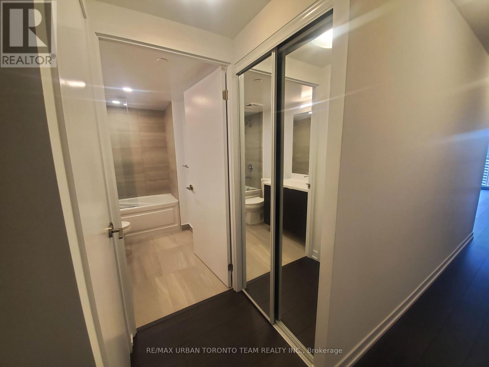 2201 - 219 Dundas Street E, Toronto, Ontario  M5A 0V1 - Photo 9 - C12423065