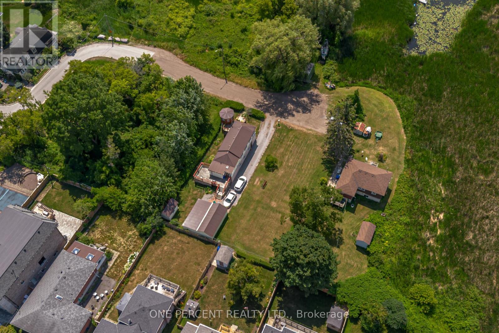 809 St. Martins Drive, Pickering, Ontario  L1W 1N1 - Photo 8 - E12423057