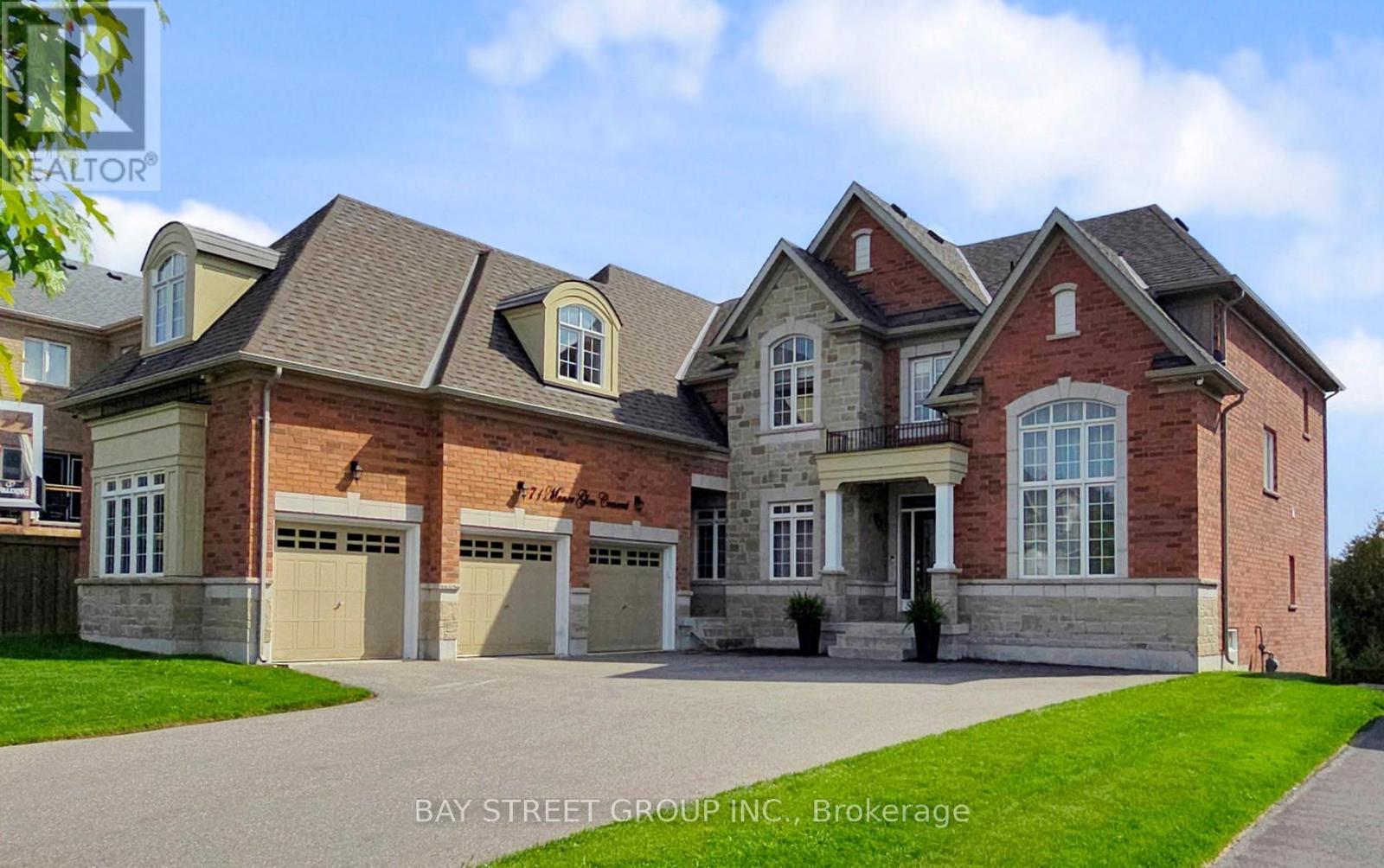 71 MANOR GLEN CRESCENT, East Gwillimbury, Ontario