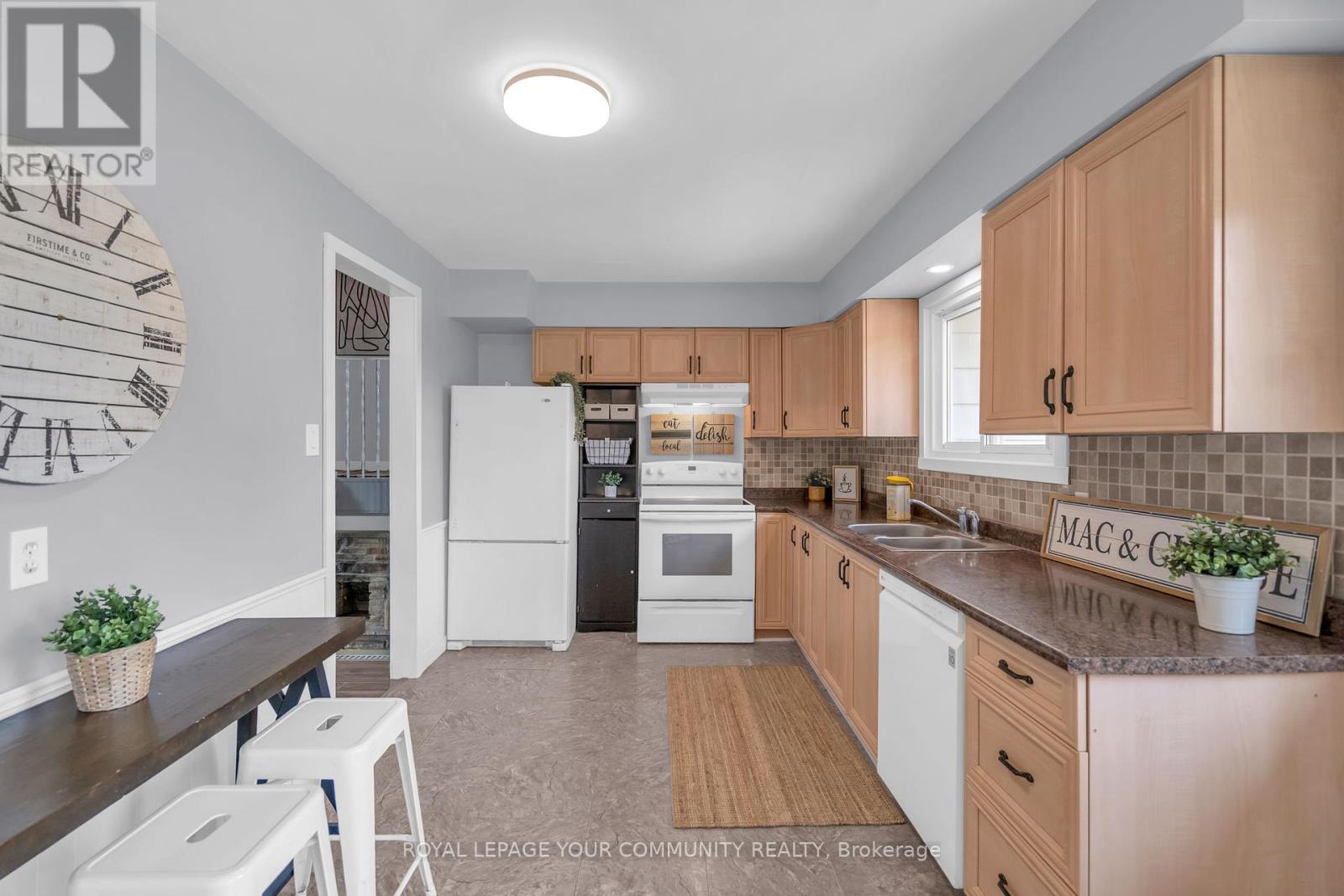65 Adelaide Street, Brock, Ontario  L0E 1E0 - Photo 18 - N12423063
