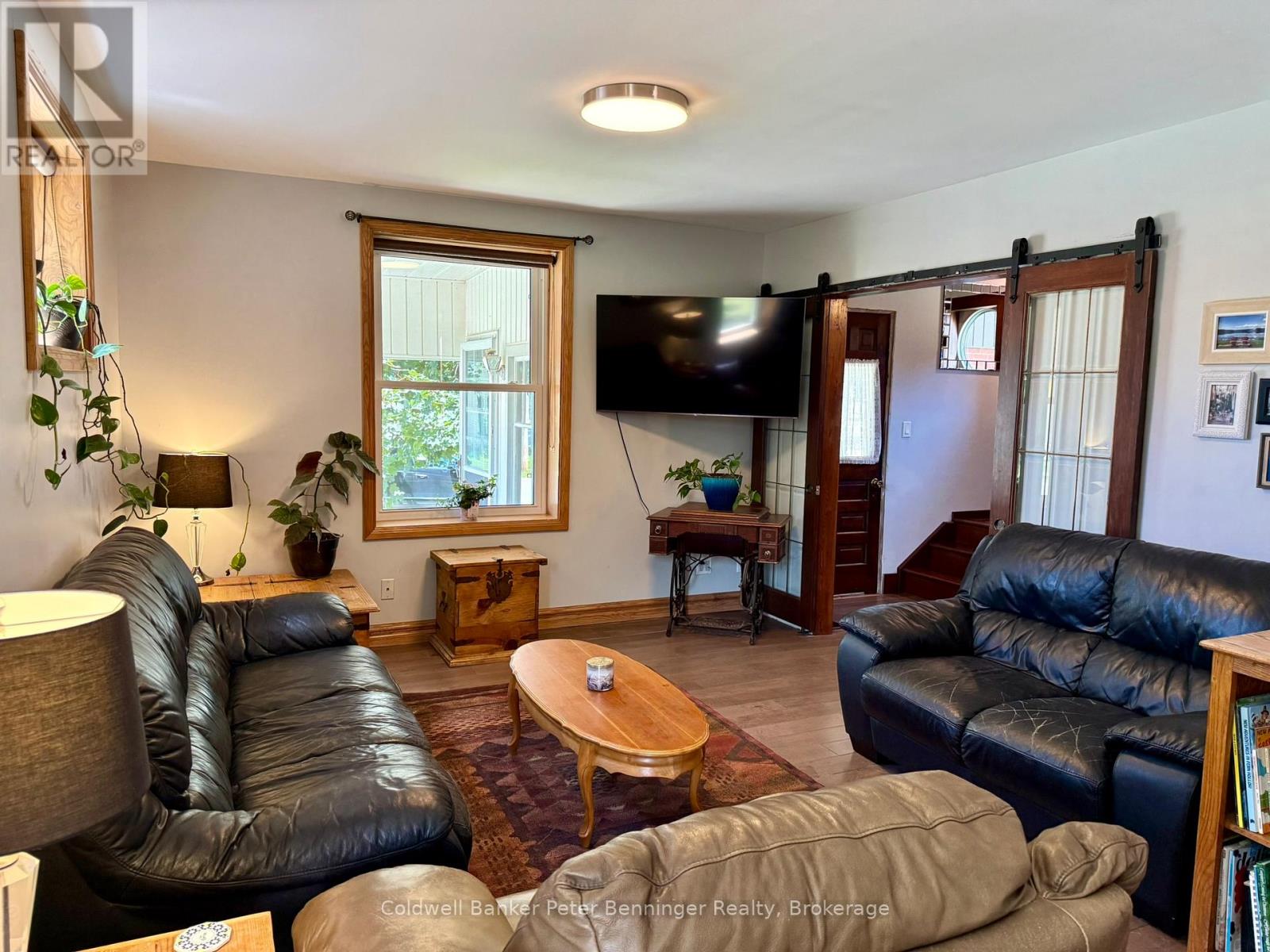 9 Wragge Street E, South Bruce, Ontario  N0G 2S0 - Photo 18 - X12303409